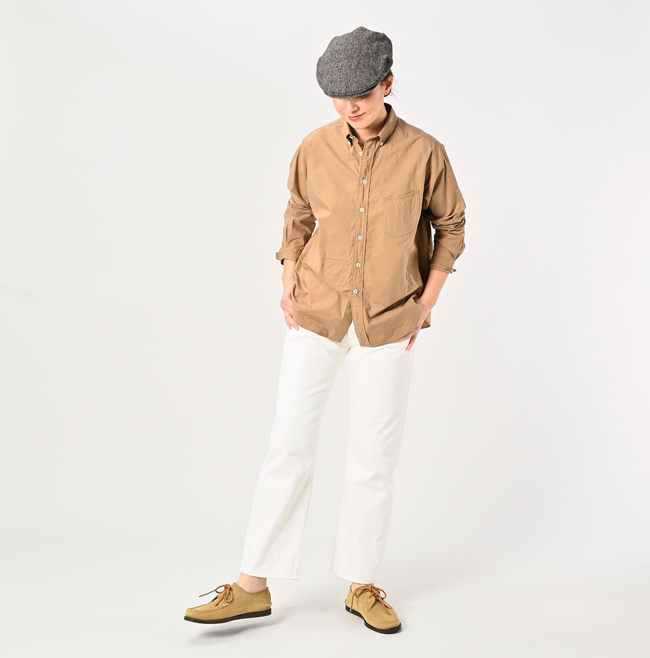 Batiste 908 Ocean Button Down Shirt Female Model