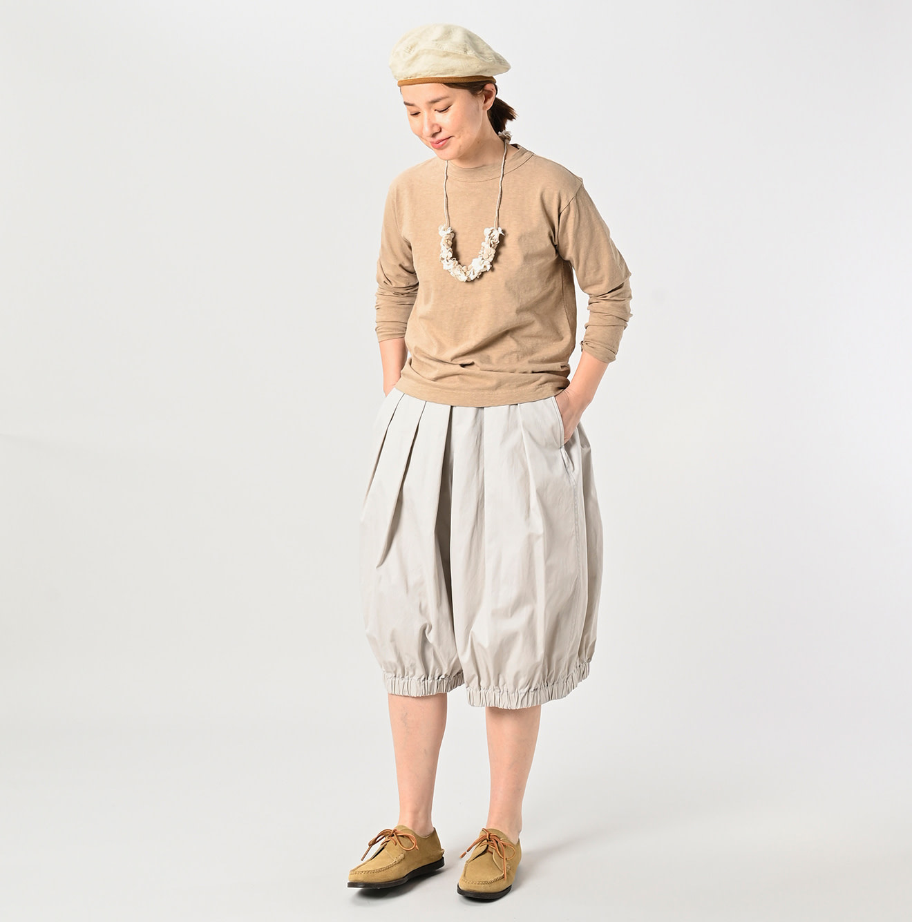 Long Sleeve 908 45 Star T-shirt Female Model