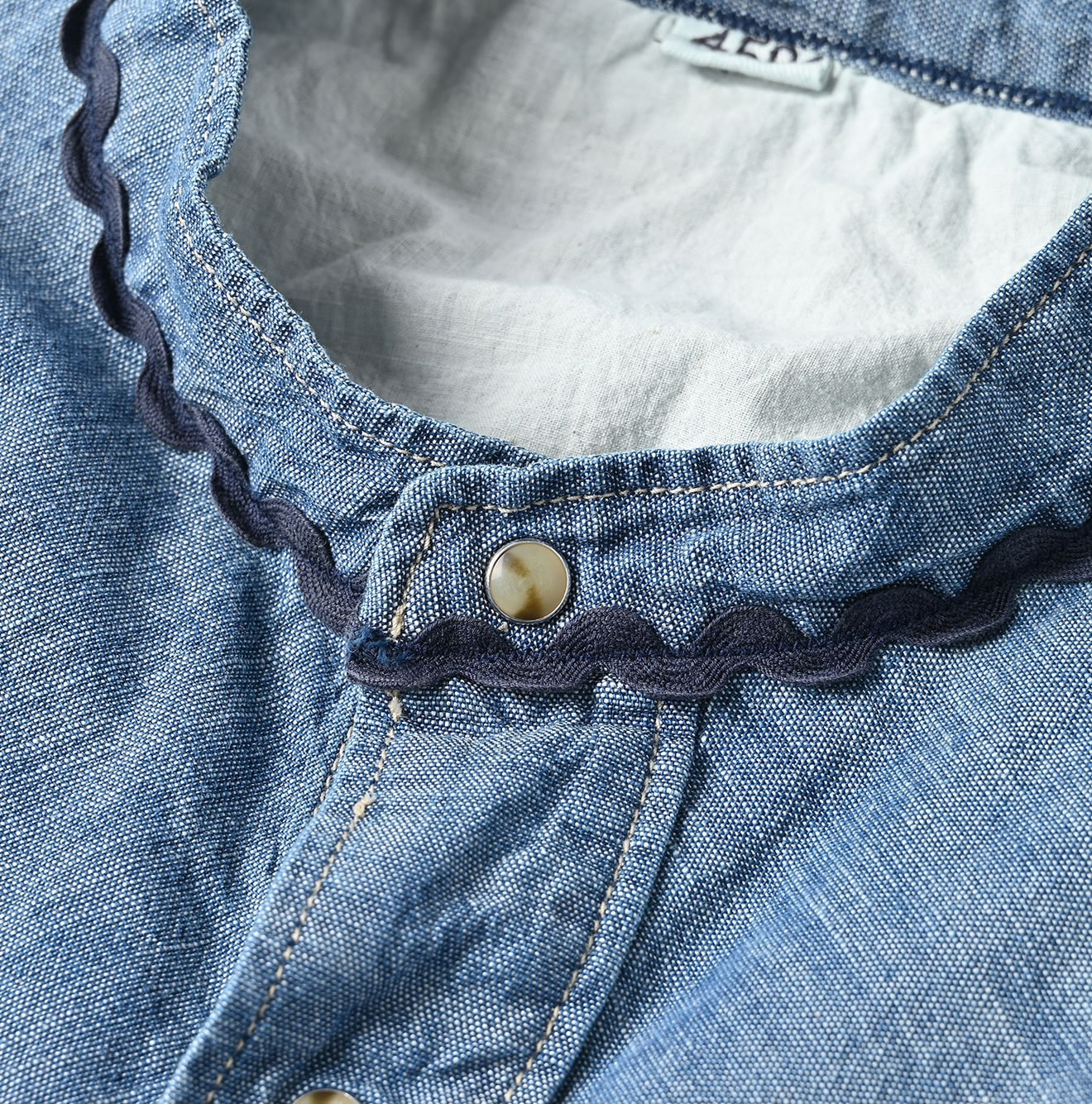 Ruri Dungaree Tambourine Shirt Zyu Detail