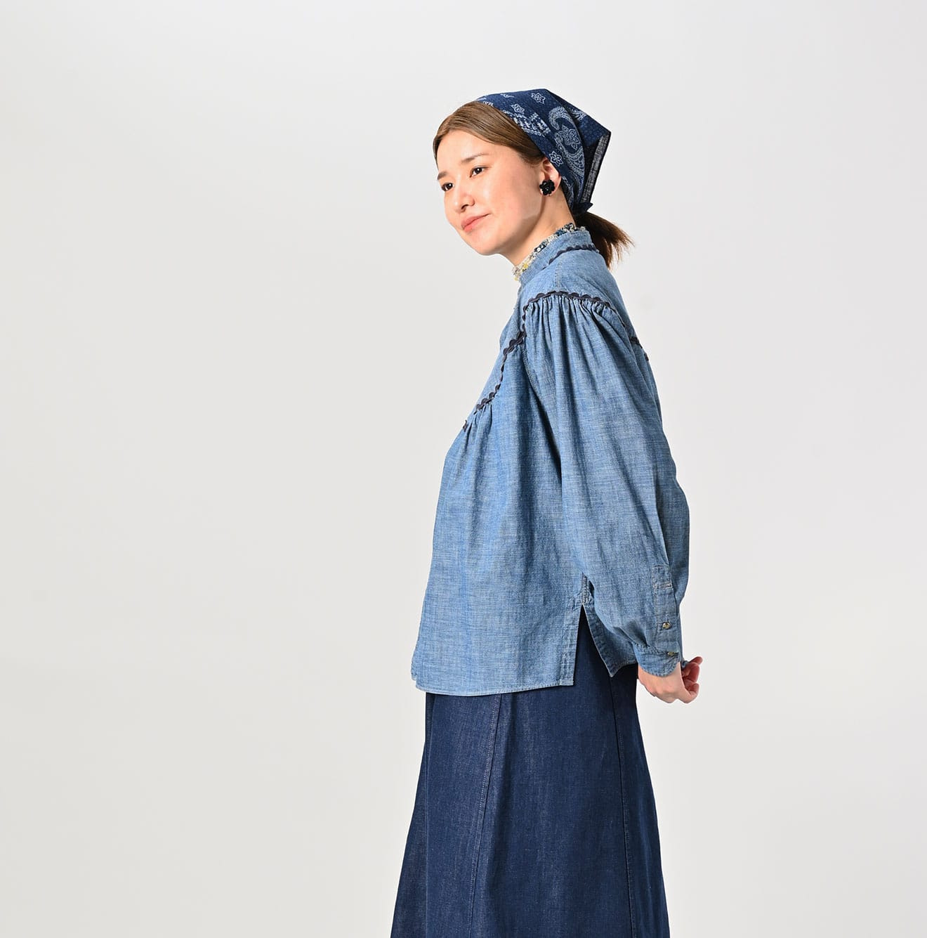 Ruri Dungaree Tambourine Shirt Zyu Female Model