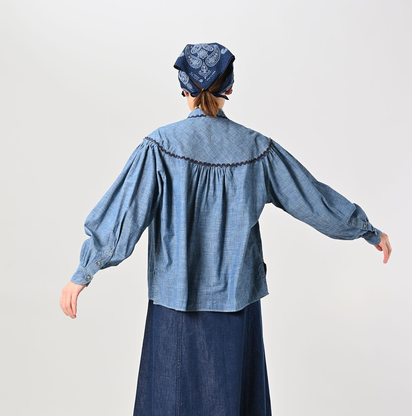 Ruri Dungaree Tambourine Shirt Zyu Female Model