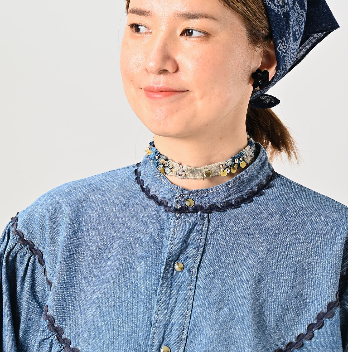 Ruri Dungaree Tambourine Shirt Zyu Detail