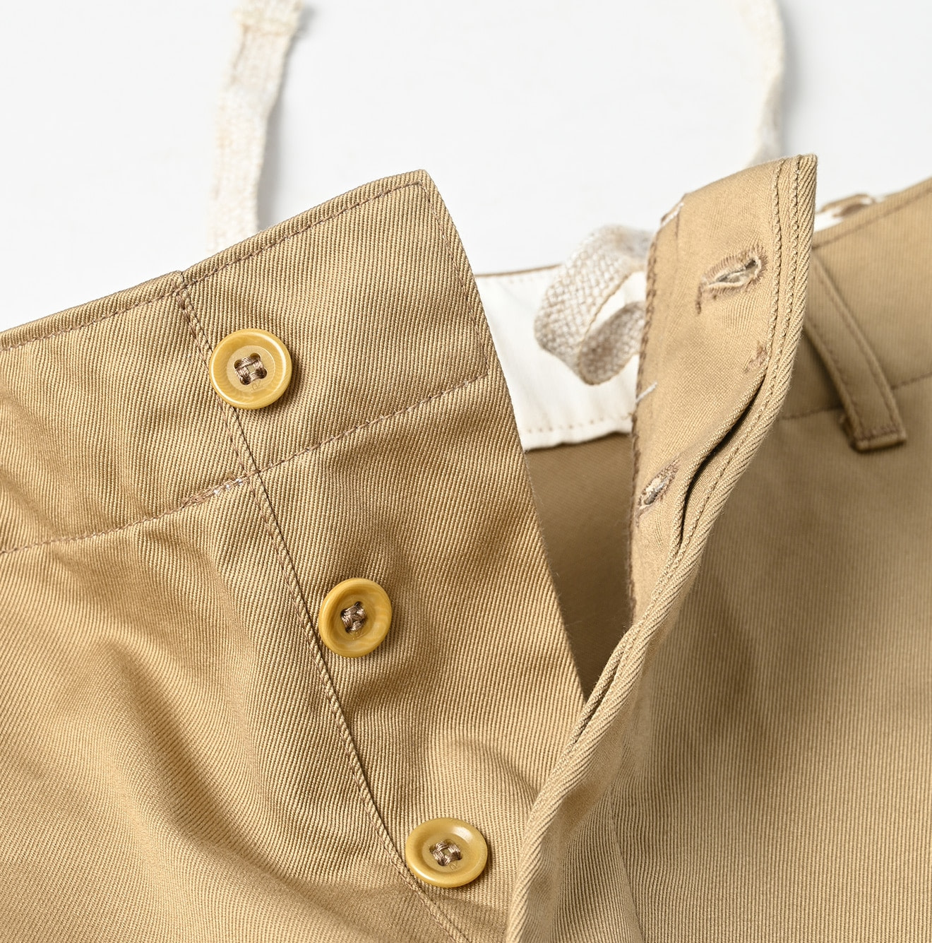 Chino Crosby Slacks MEN Detail