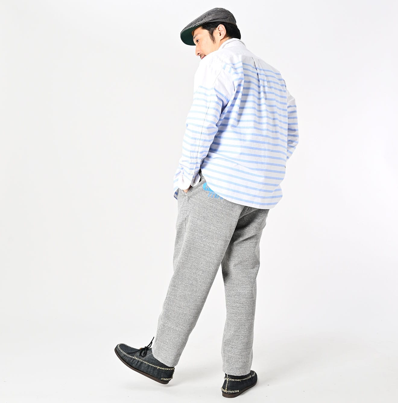 Bare Fleece 908 Pants Male Model