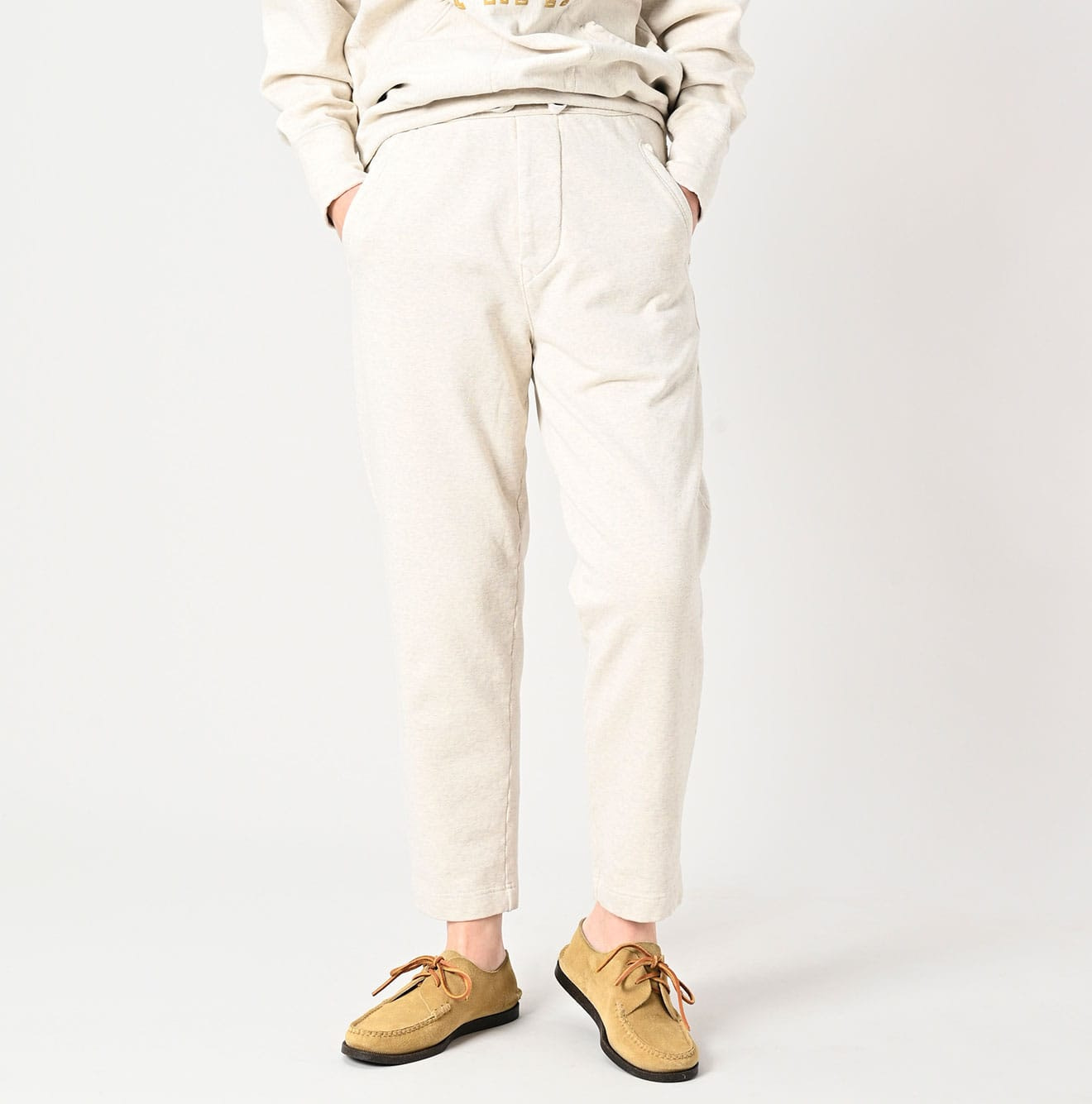 Bare Fleece 908 Pants Female Model