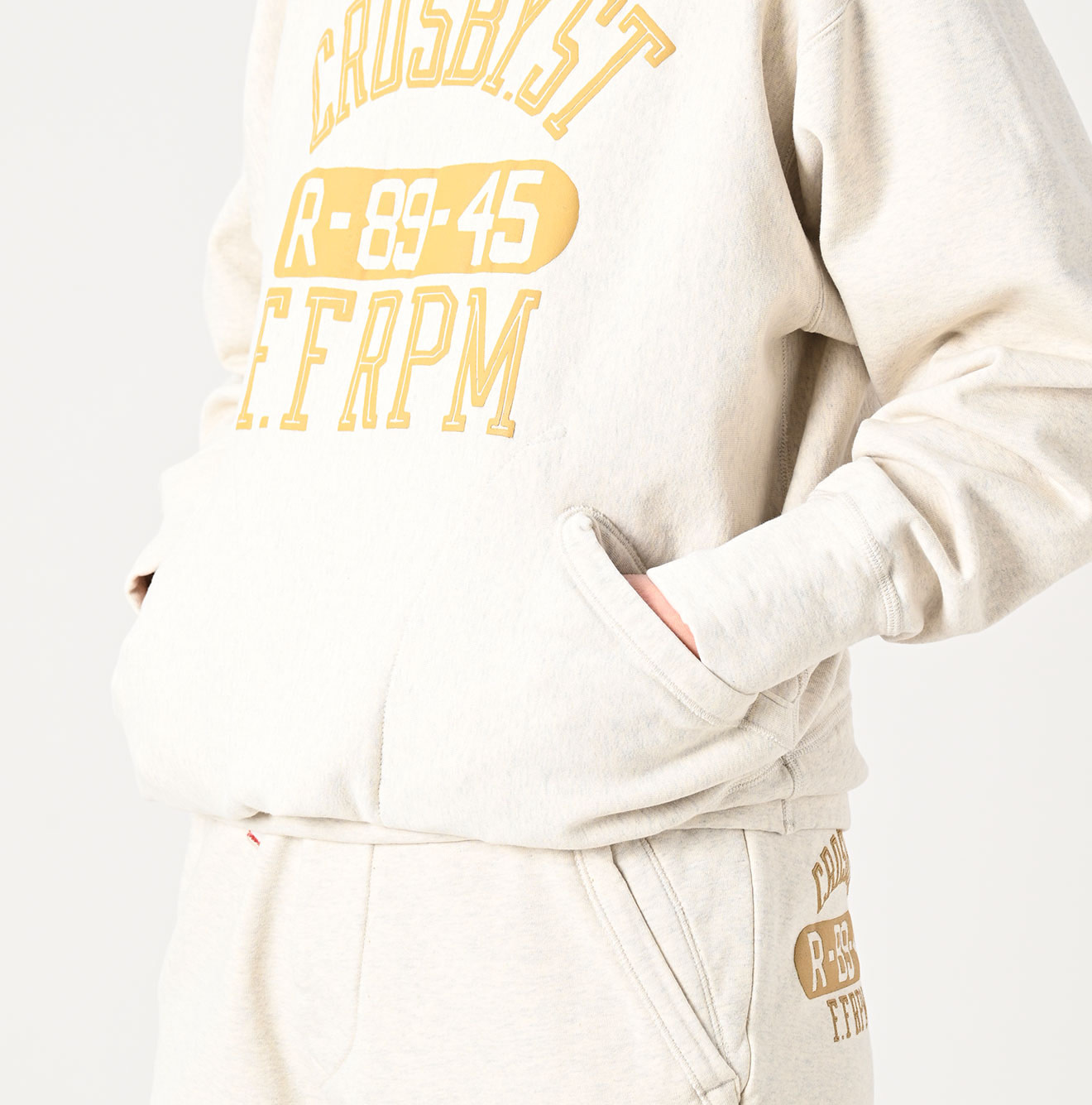 Top Bare Fleece 908 Hoodie Detail