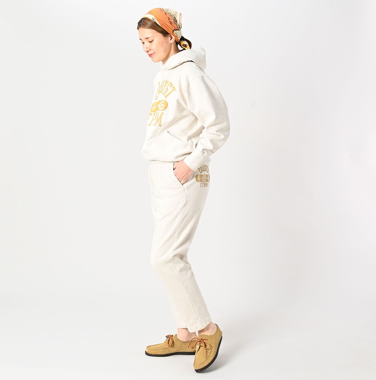 Top Bare Fleece 908 Hoodie Female Model