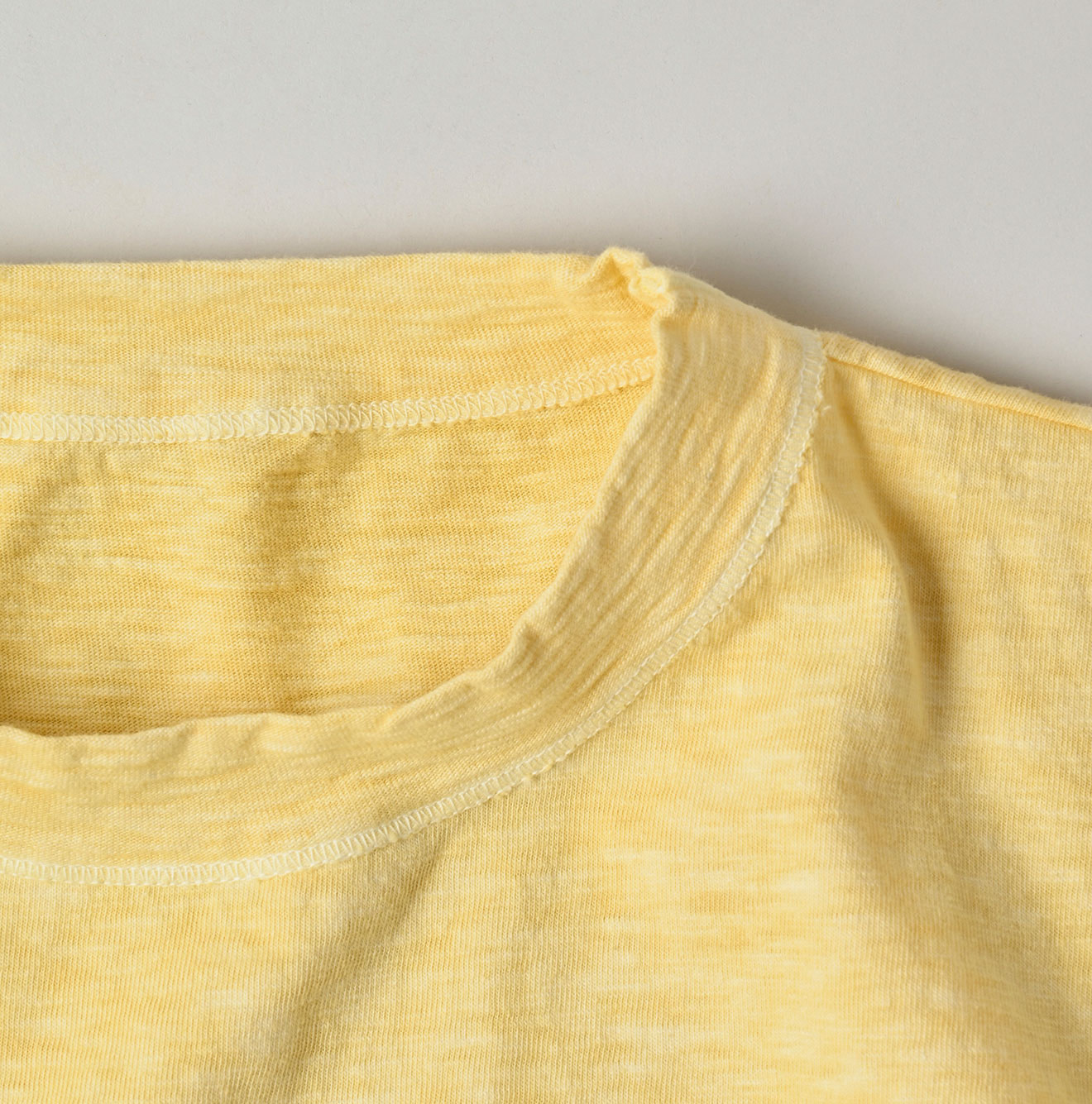 Plant Dyed Tenjiku 908 Ocean T-shirt Detail