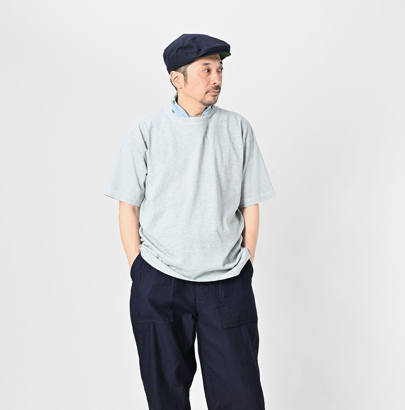 Plant Dyed Tenjiku 908 Ocean T-shirt Male Model