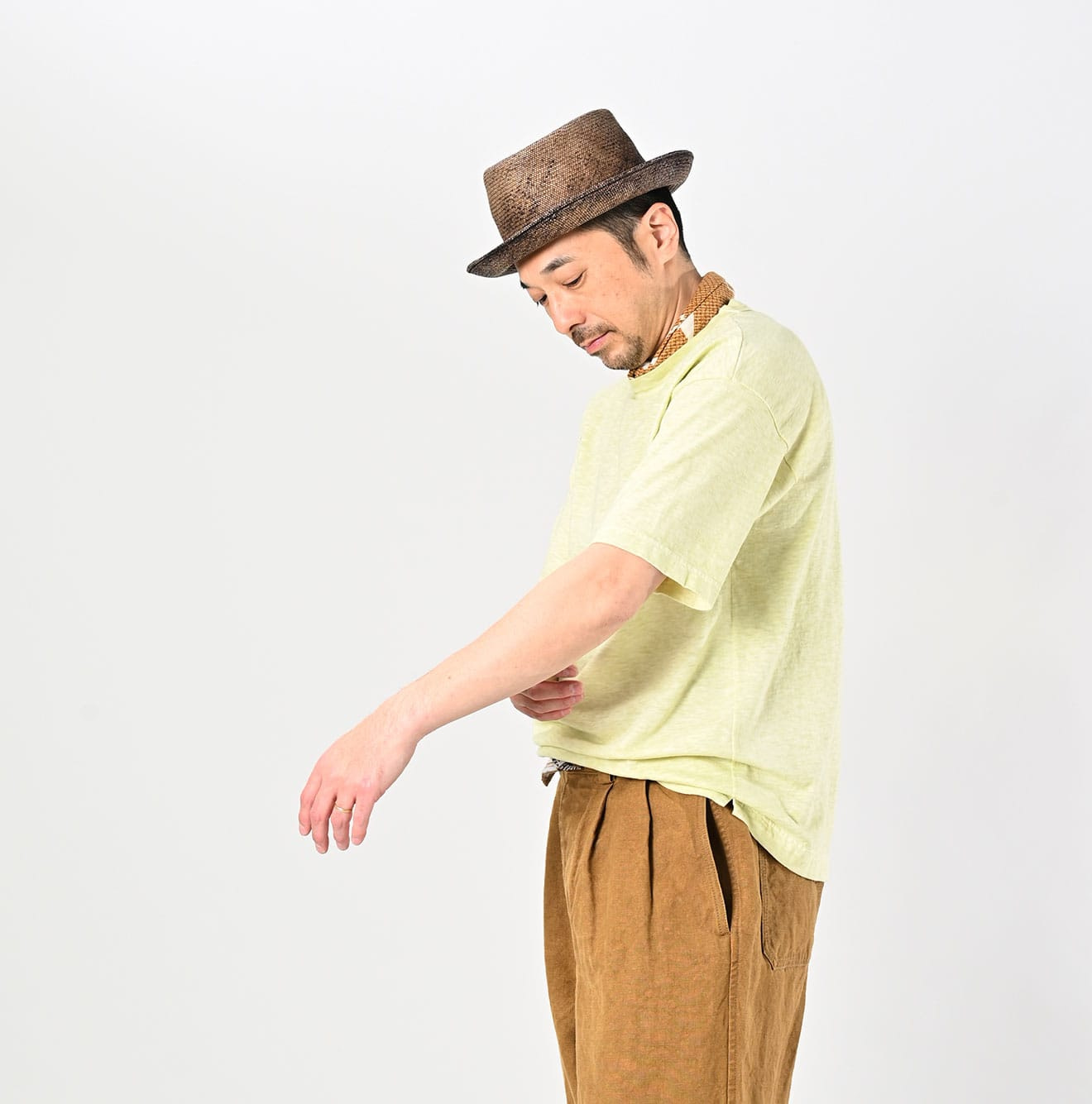 Plant Dyed Tenjiku 908 45 Star T-shirt Male Model