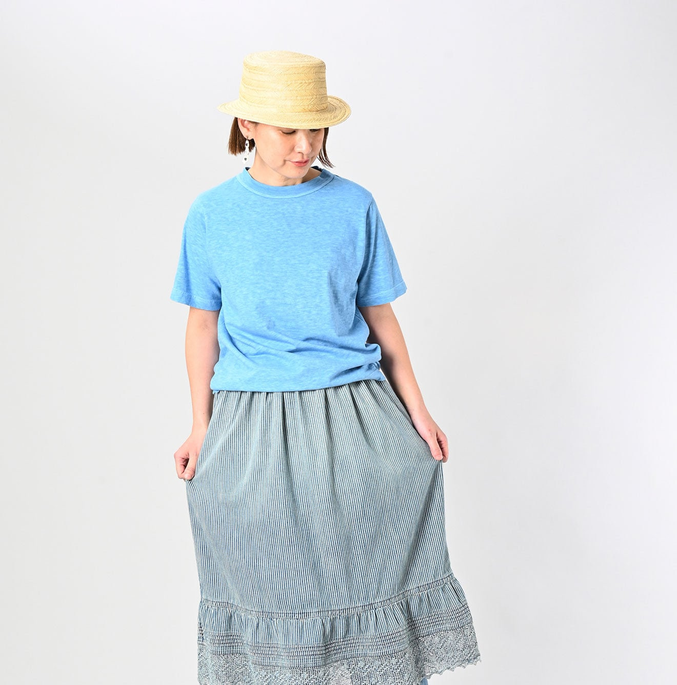 Plant Dyed Tenjiku 908 45 Star T-shirt Female Model