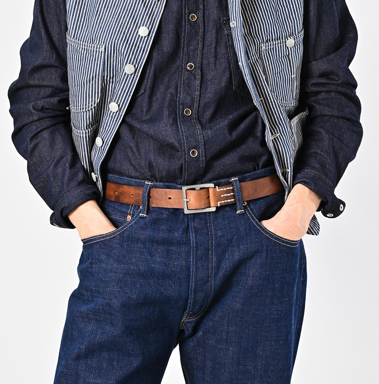 Vintage Leather Belt Medium Male Model