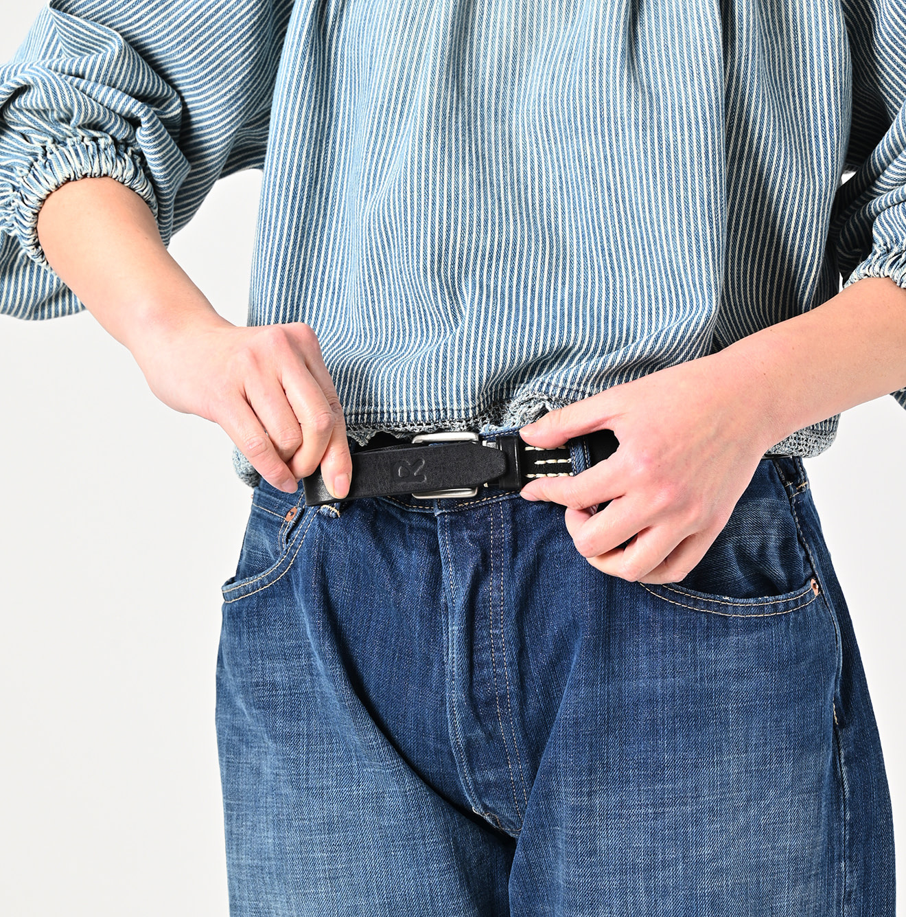 Vintage Leather Belt Slim Female Model