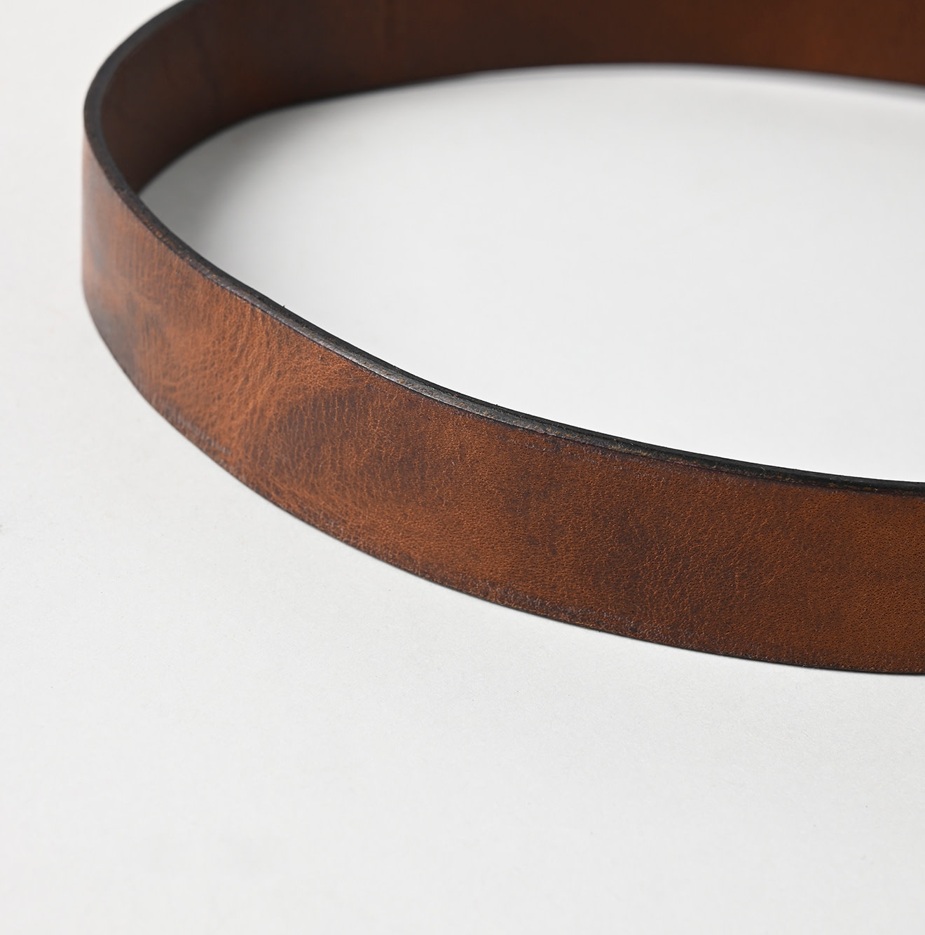 Vintage Leather Belt Slim Detail