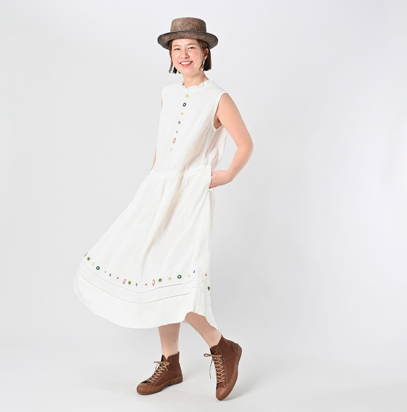 Indian Linen Beads Embroidery Dress Sumi Female Model