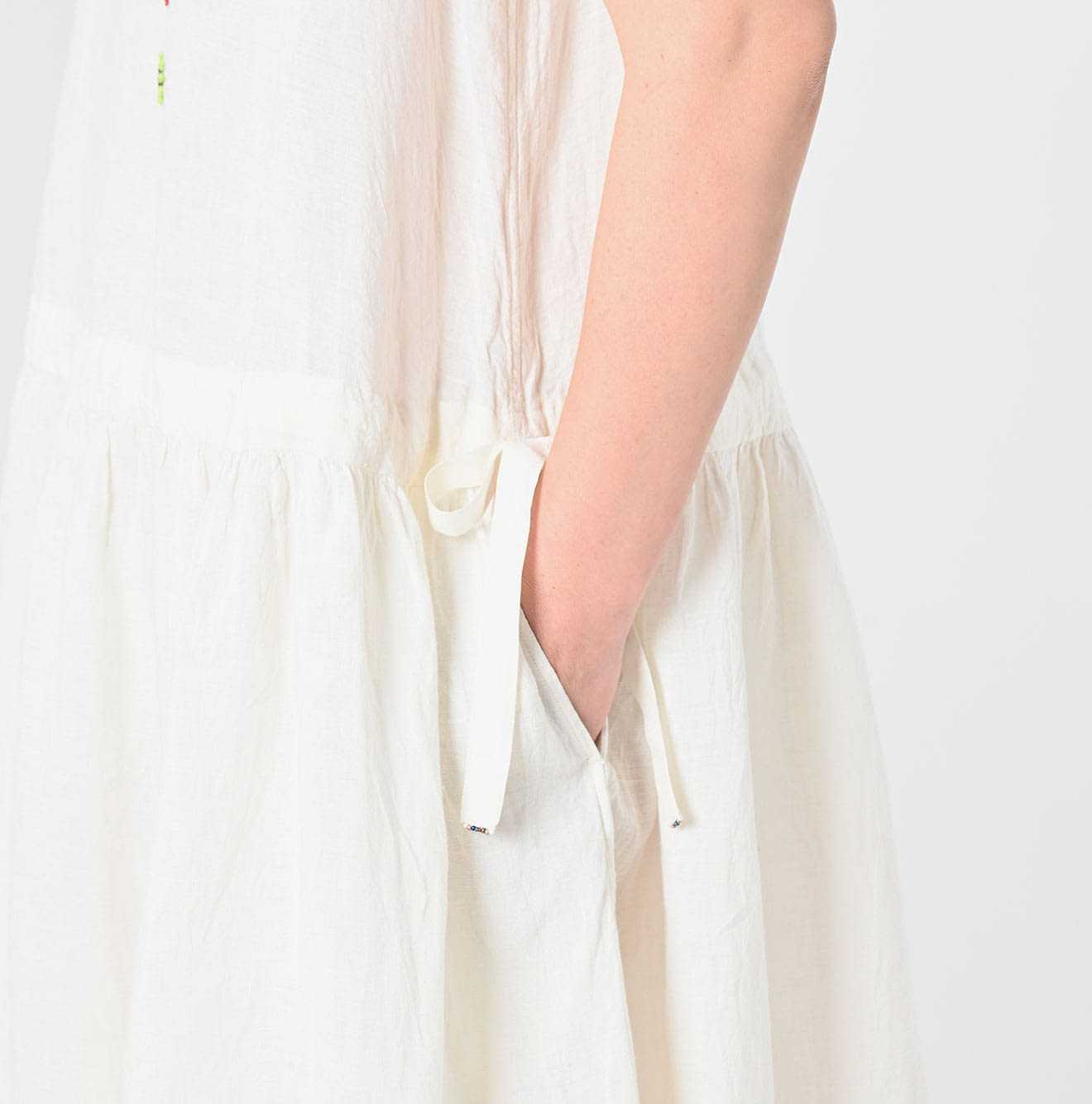 Indian Linen Beads Embroidery Dress Sumi Detail