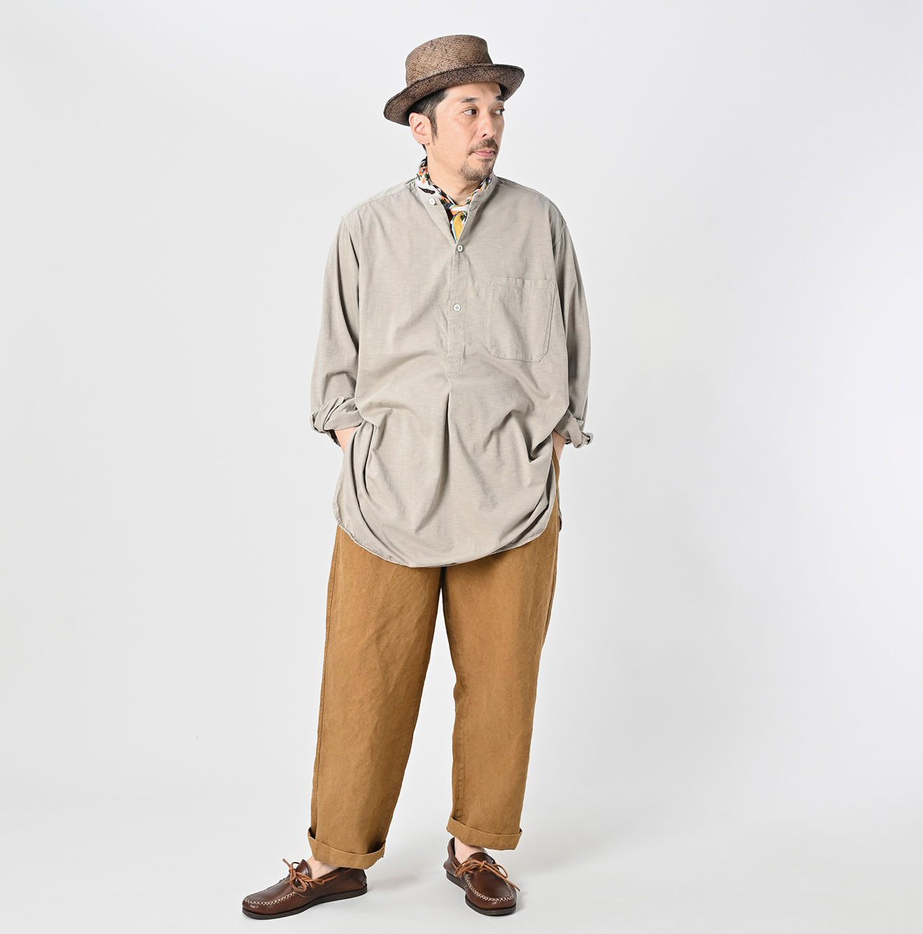 Supima Tenjiku 908 Grandpa Pull Shirt Male Model