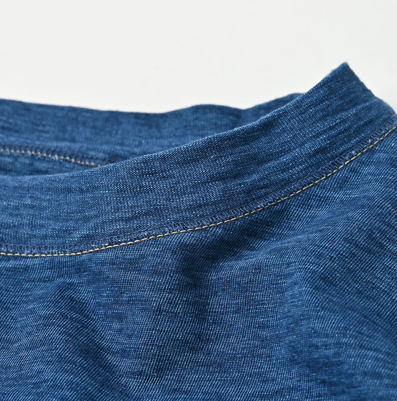 Indigo Tenjiku 908 Ocean T-shirt Dash Indigo Zyu Detail