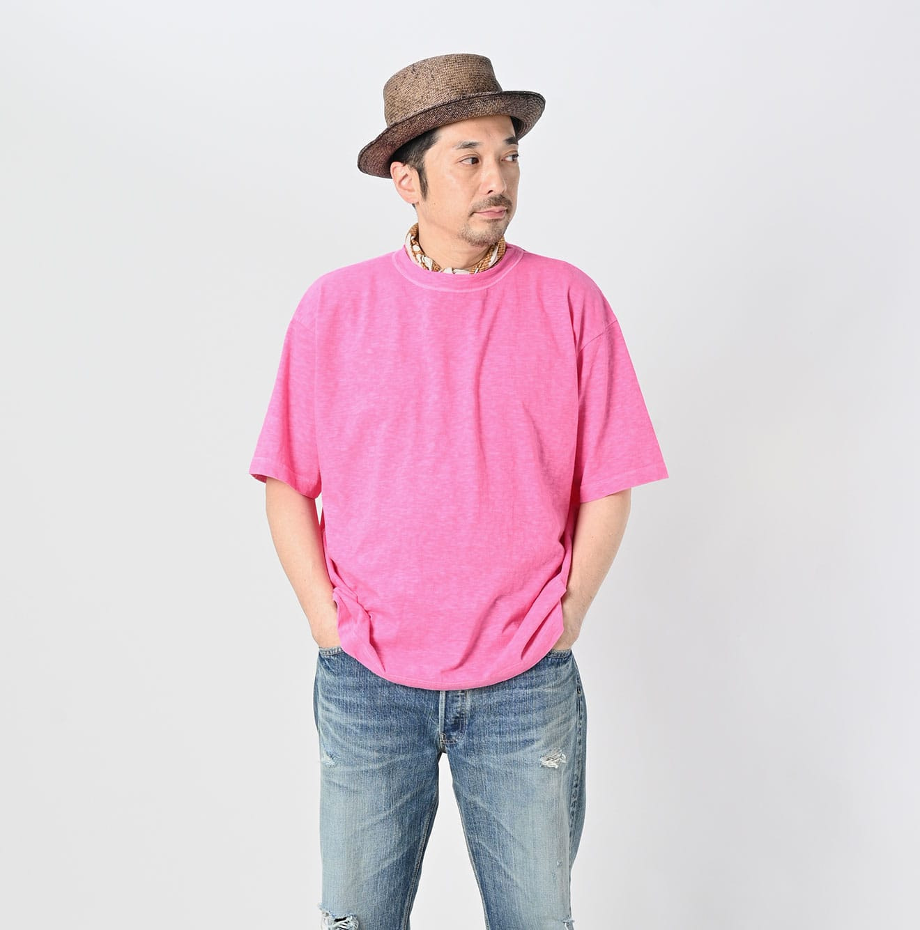 Sakura Dyed 908 Ocean T-shirt Male Model