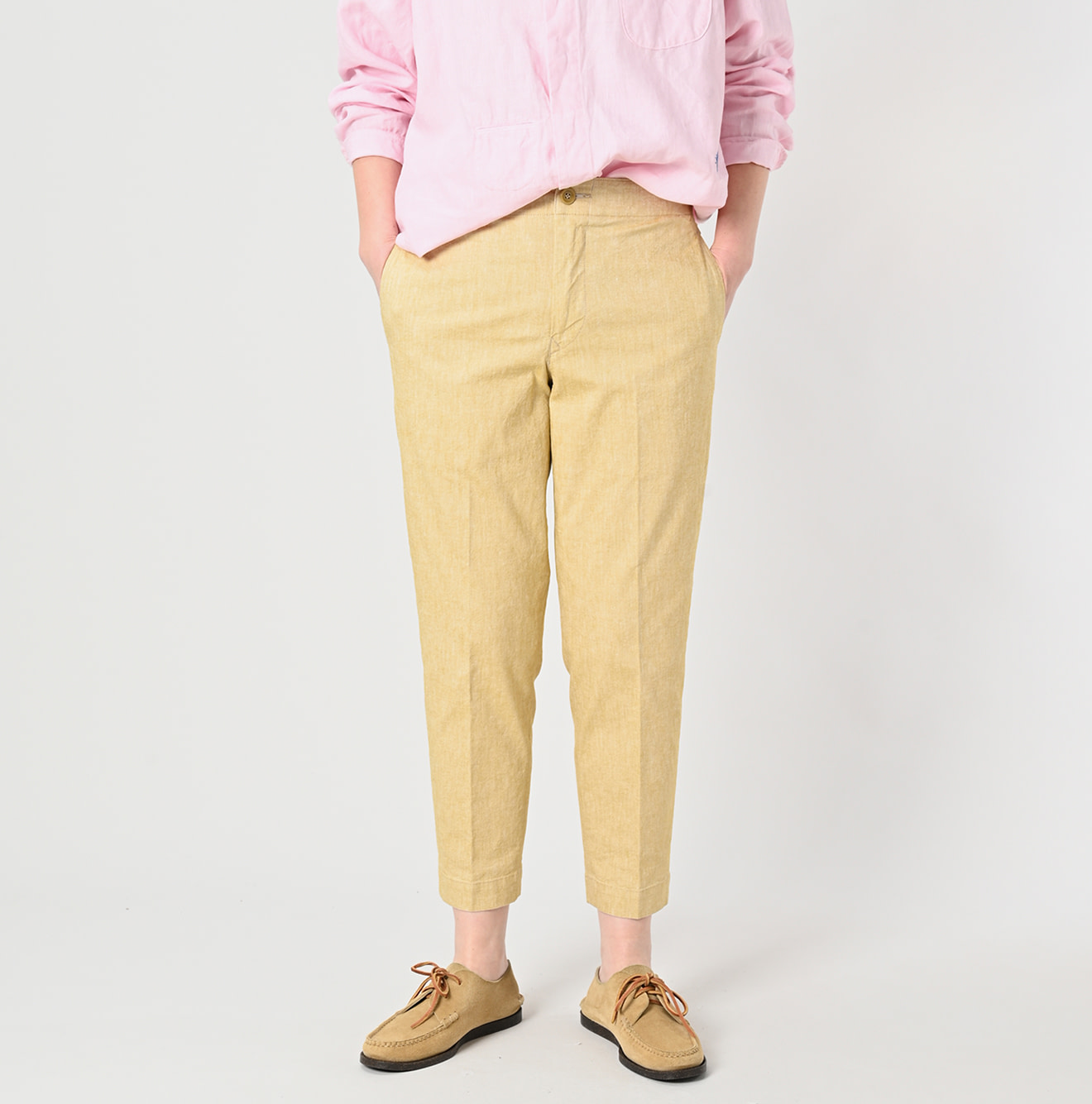 Cotton Linen OX Stretch Sabrina Slacks Female Model