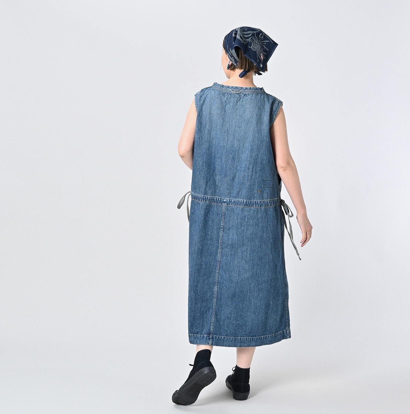 Rye Mugi Denim Dress Female Model