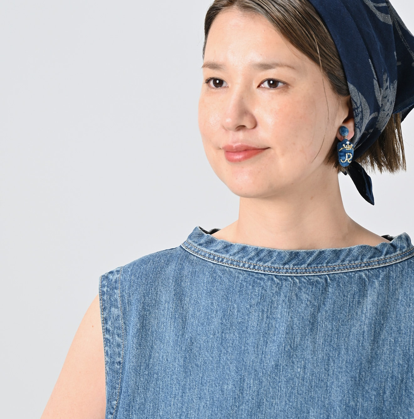 Rye Mugi Denim Dress Detail