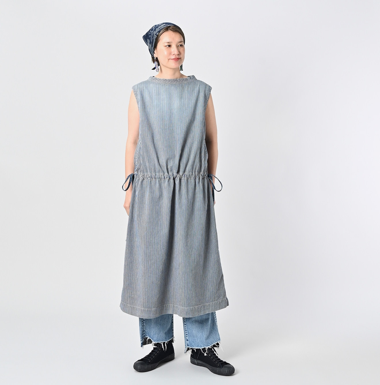 Hickory Rye Mugi Denim Dress Zyu Female Model