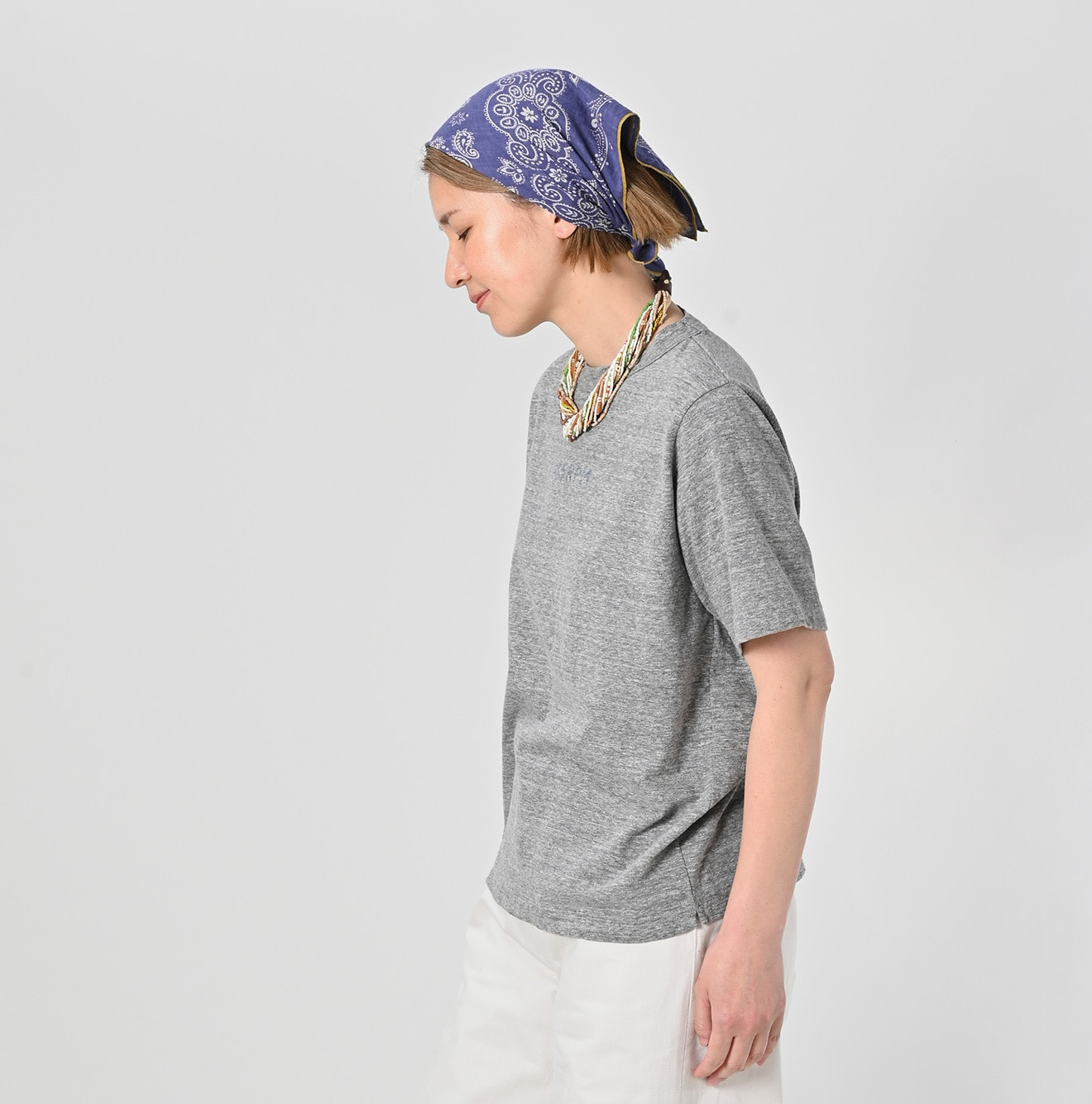 Top Tenjiku 908 45 Star Logo T-shirt Female Model