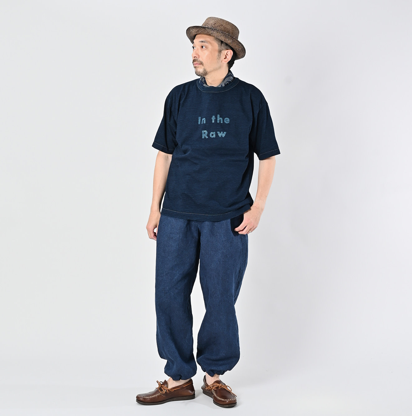 Indigo Linen Cloth 908 Nîmes Pants Male Model