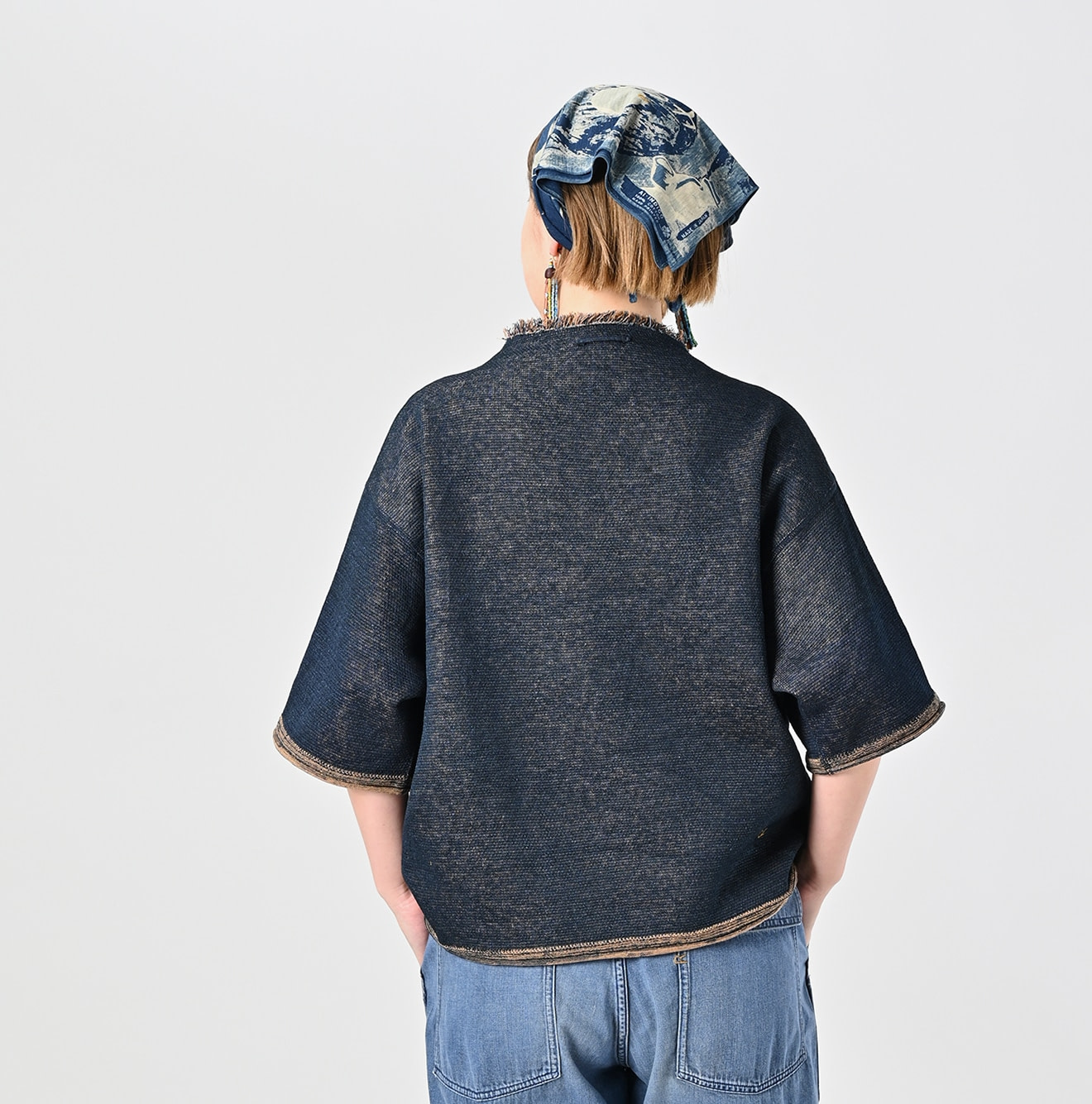 Indigo Surf Hula Girl Jacquard 908 Outer T-shirt Female Model