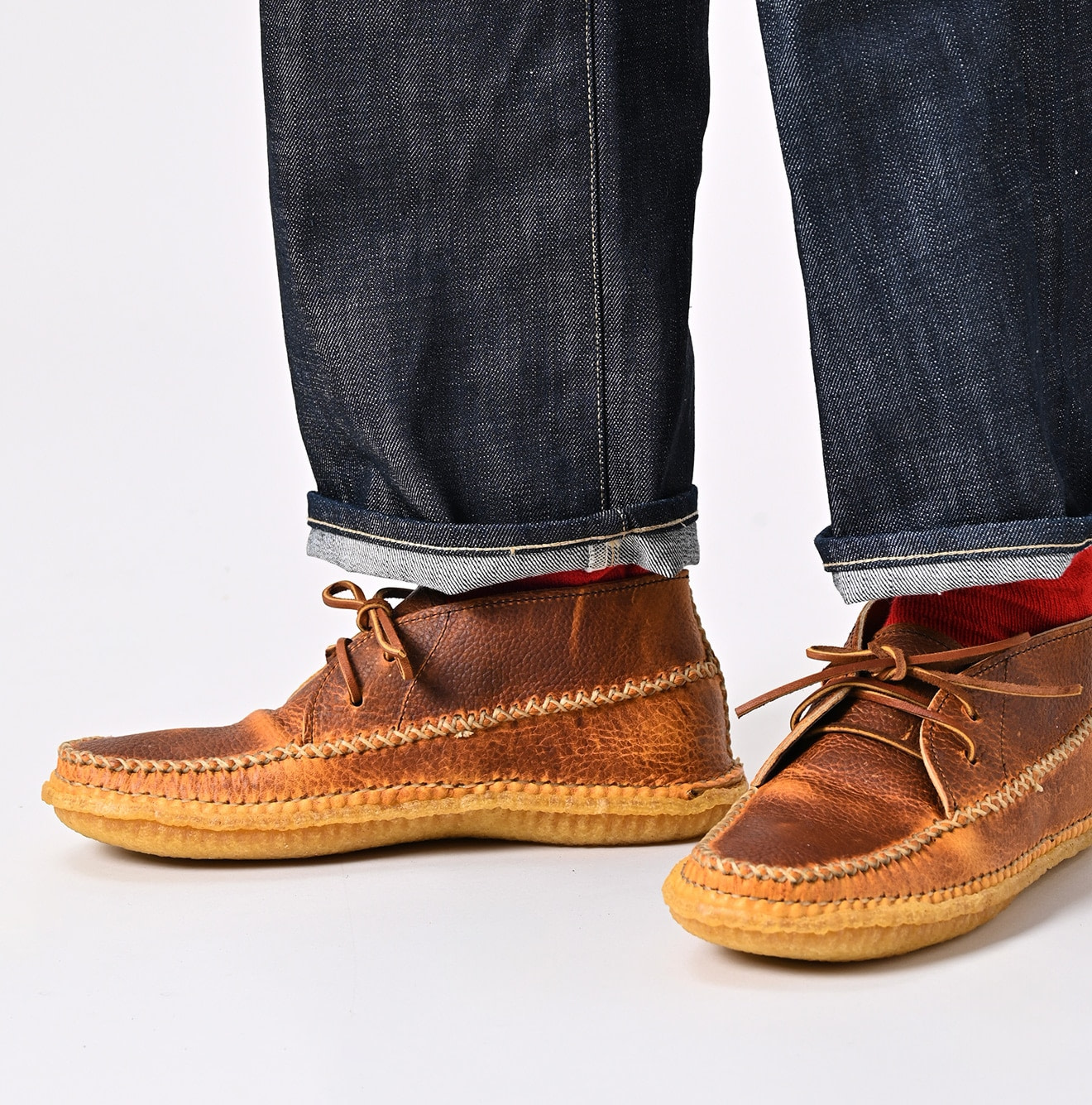 YUKETEN Hand Sewn Maine Guide Chukka M ale Model