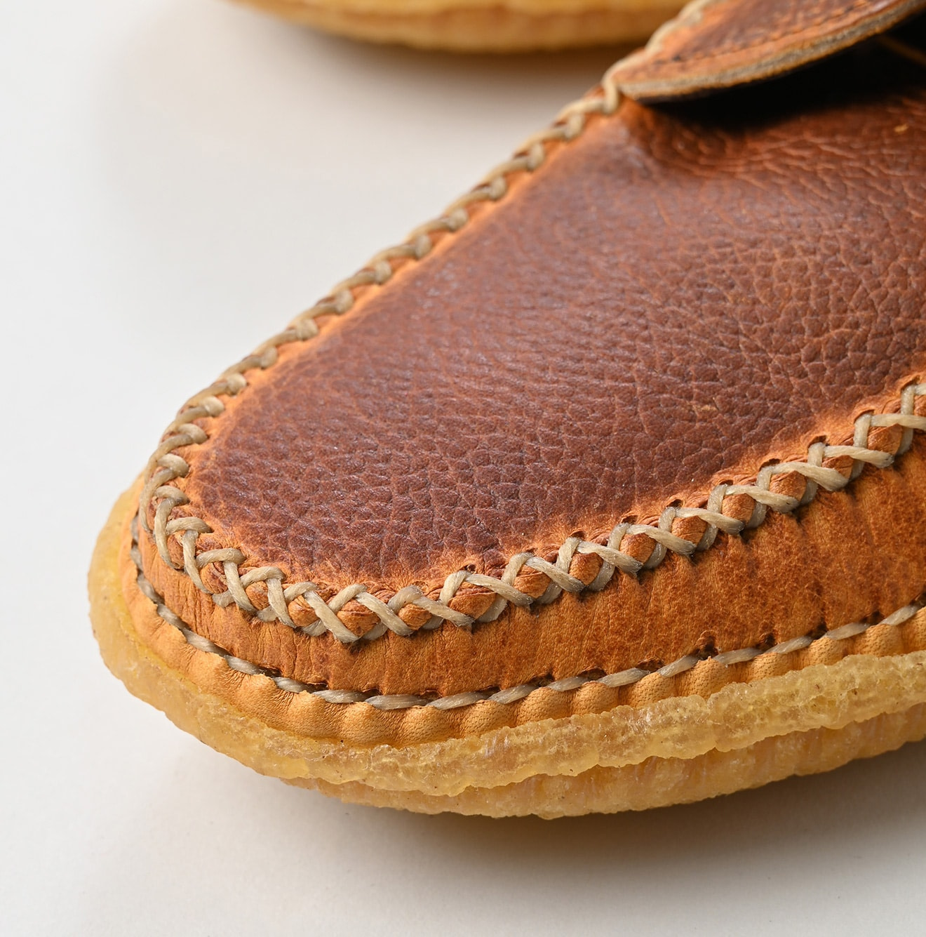 YUKETEN Hand Sewn Maine Guide Chukka Detail