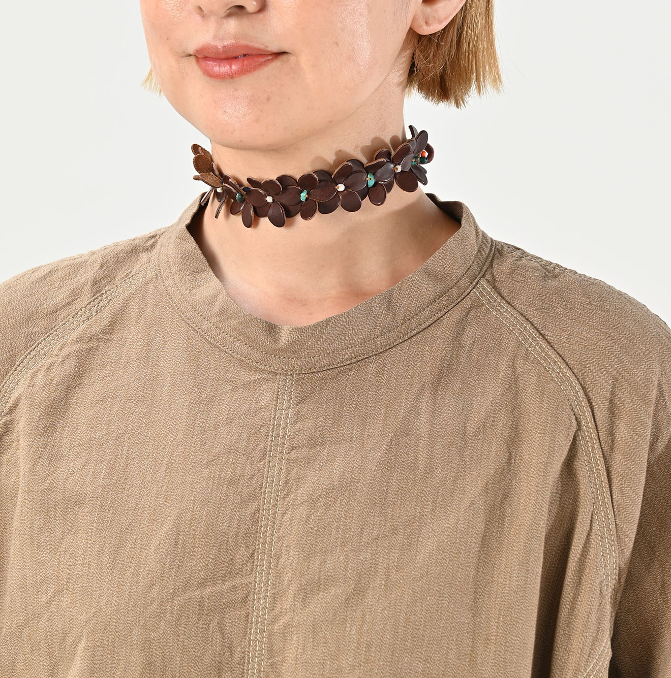 Yorimoku Hira Military Cover All Dress Detail