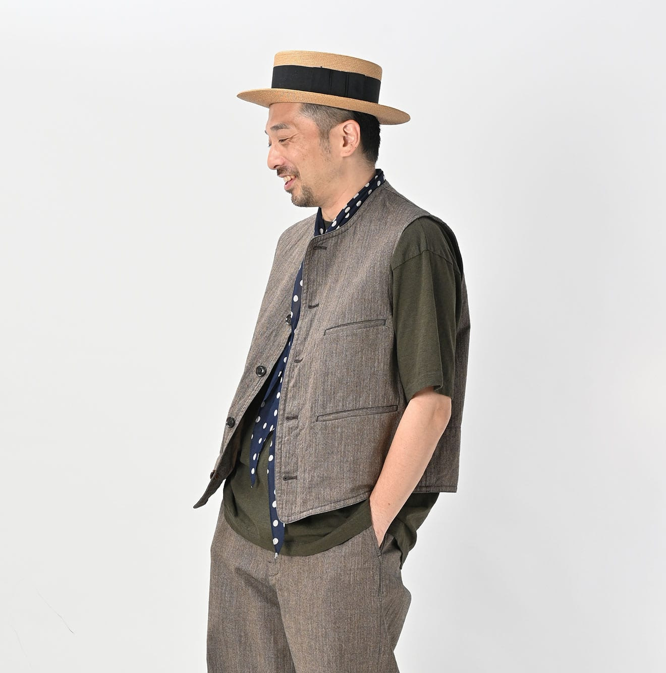 Indigo Mini Herringbone Cotton Tweed 908 Reversible Vest Male Model