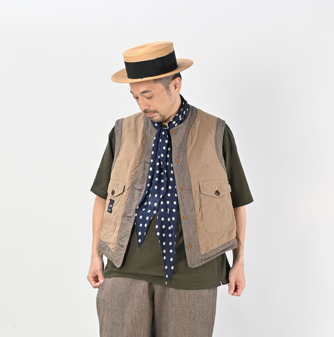 Indigo Mini Herringbone Cotton Tweed 908 Reversible Vest Male Model