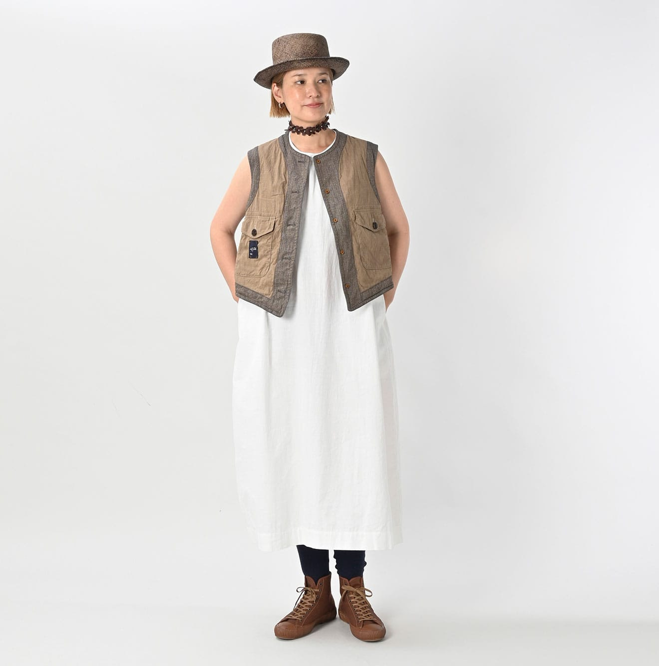 Indigo Mini Herringbone Cotton Tweed 908 Reversible Vest Female Model