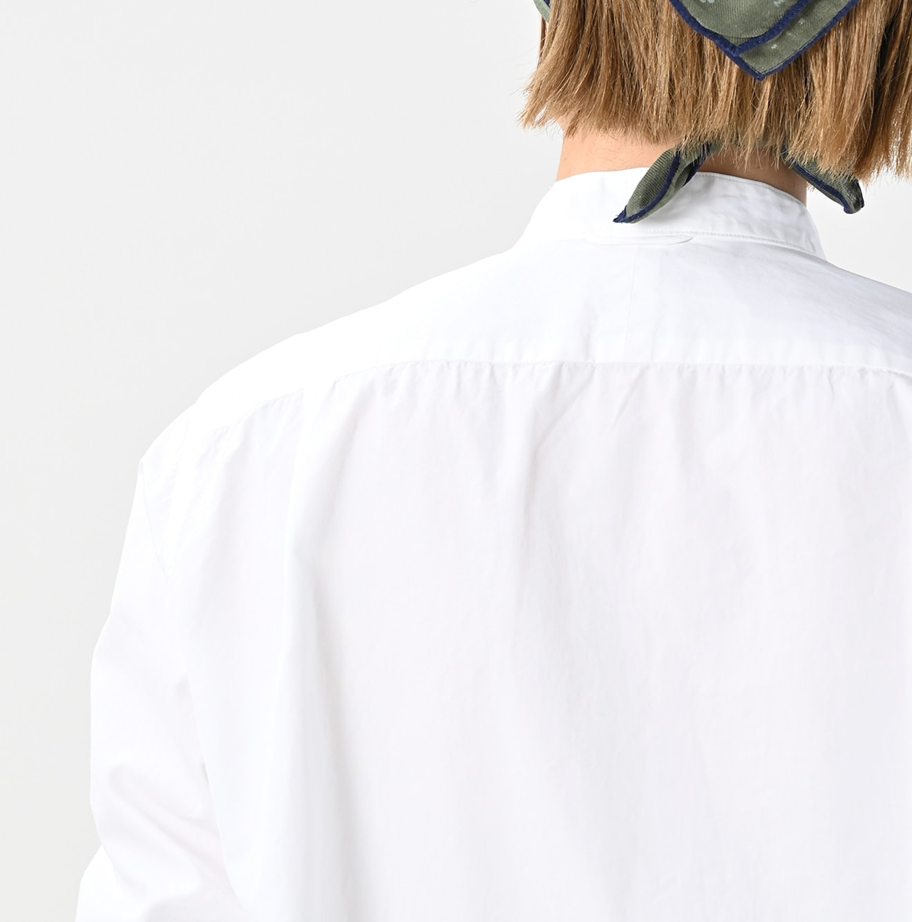 No.180 Miko 908 Loafer Stand Collar Shirt Detail