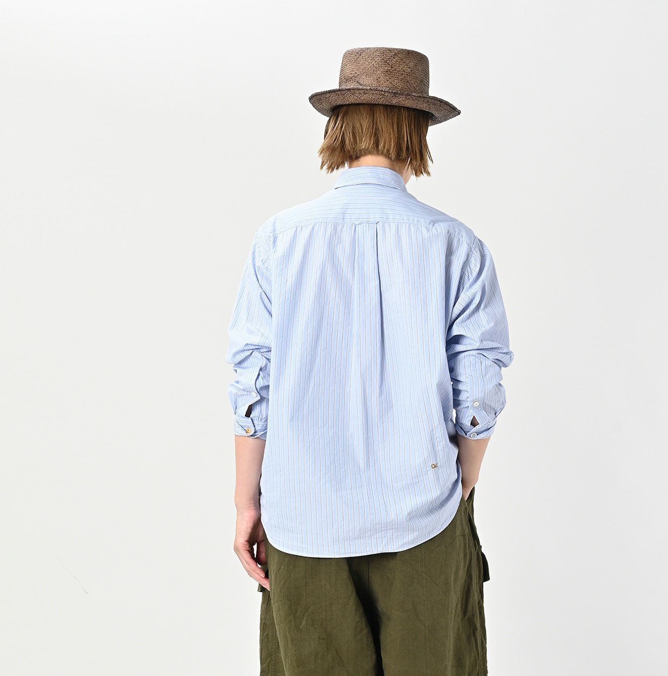No.180 Miko 908 Ocean Button Down Shirt Detail Female Model