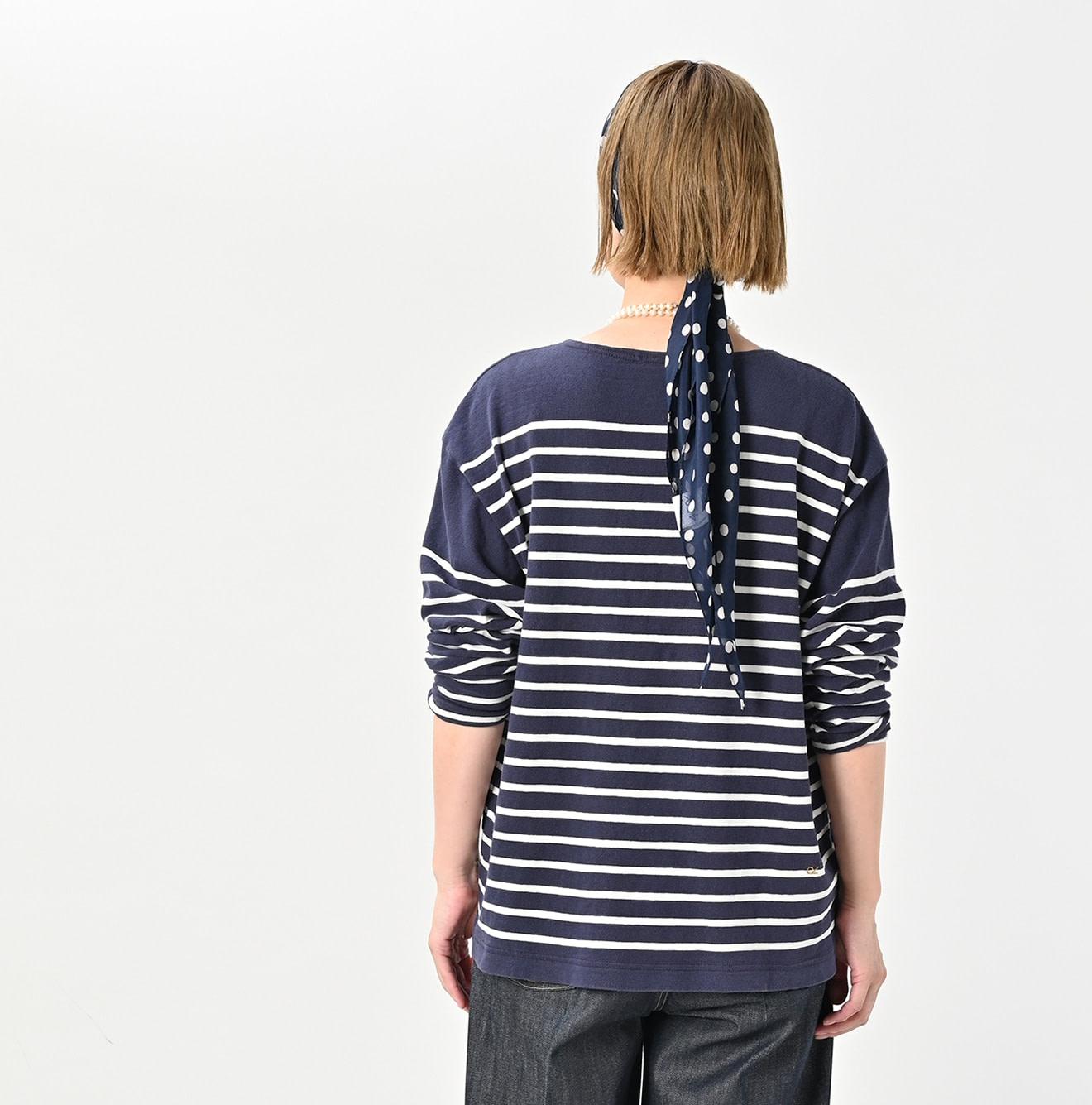 Basque 908 Shirt (Size 2) Female Model