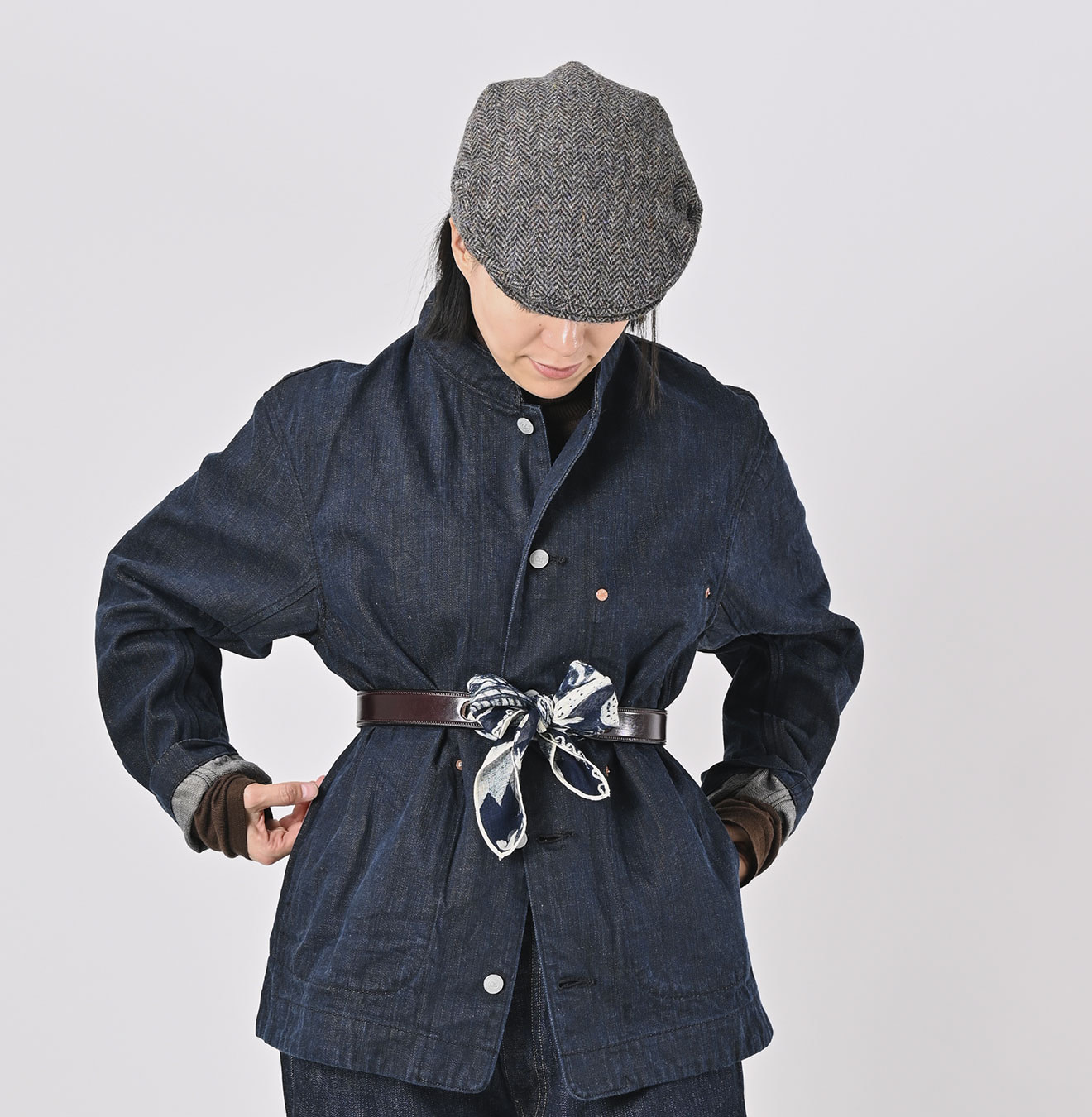 Scarf Belt Female Model