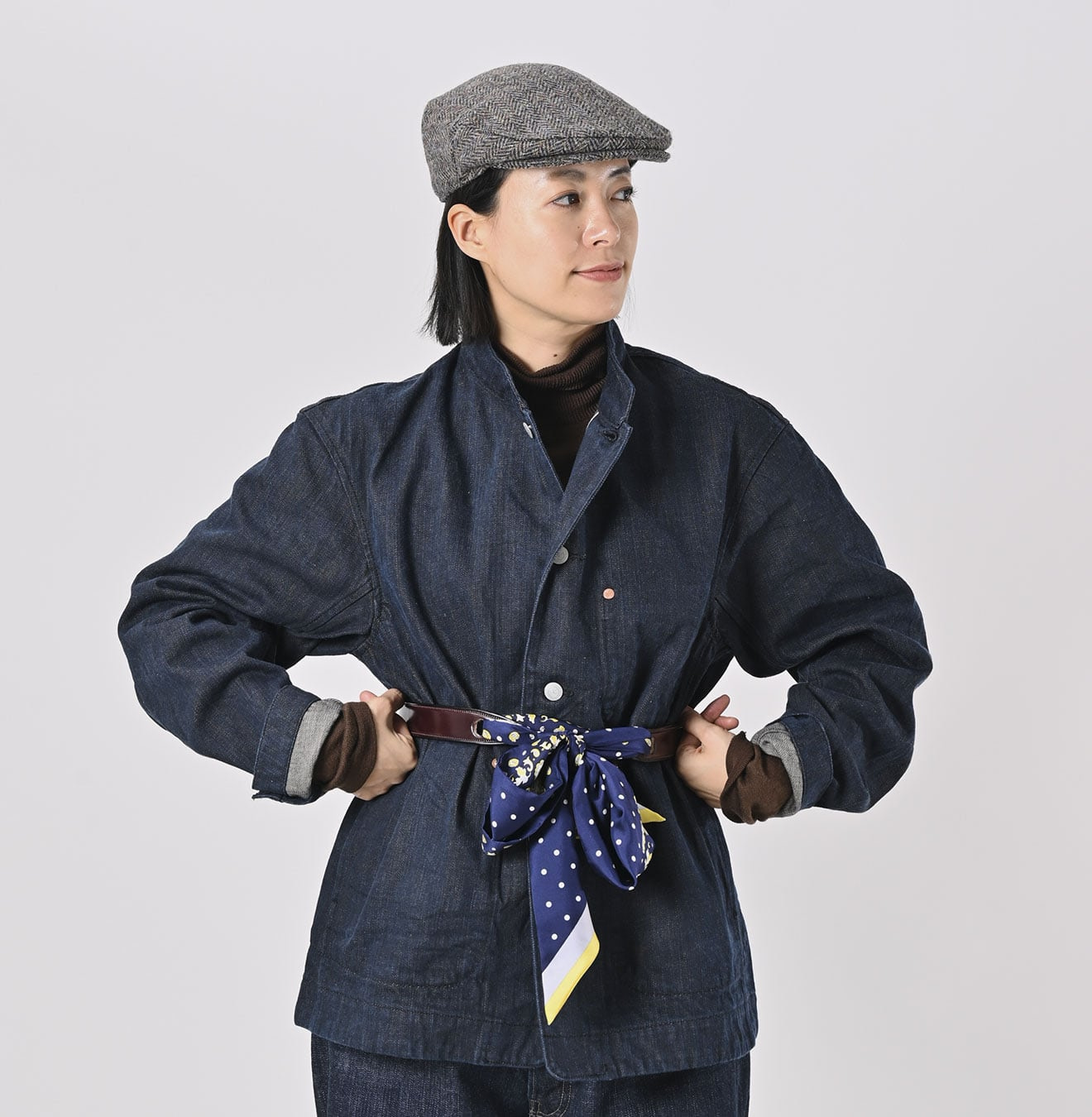 Scarf Belt Female Model