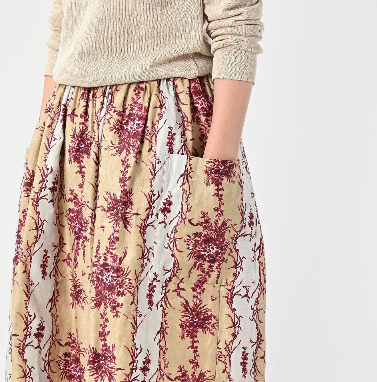 Chandelier Flower Print Puff Apron Skirt Detail