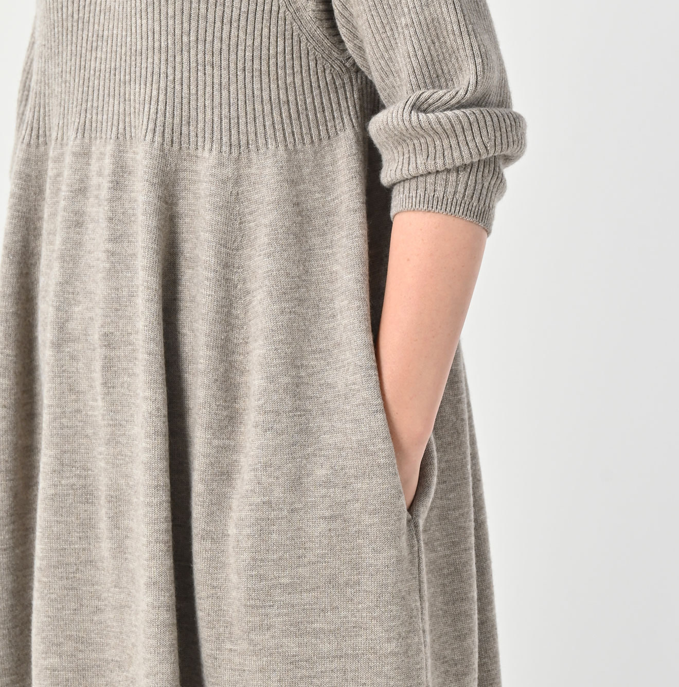 Yaku Merino Dress Detail