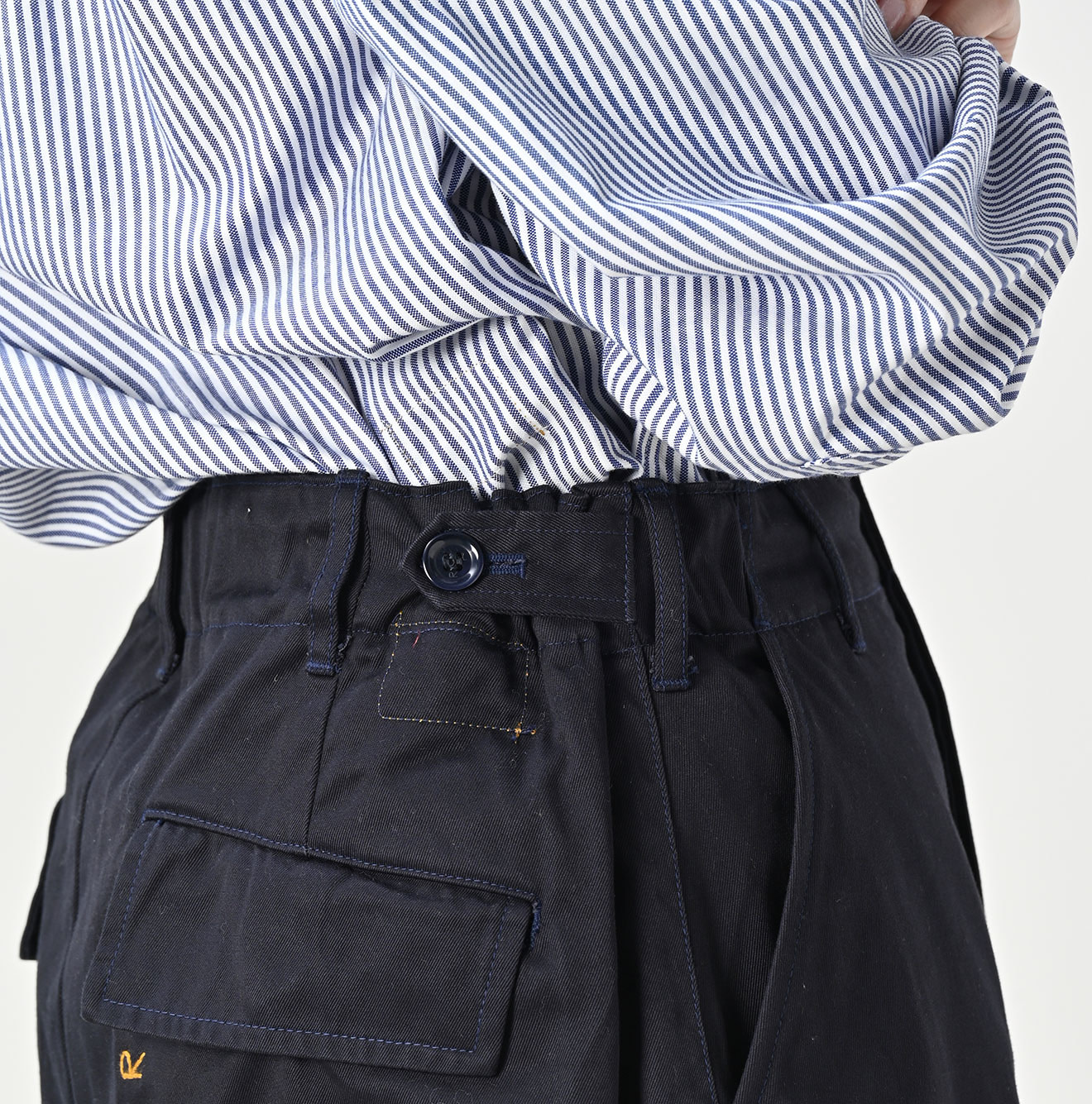 2-Ply Chino Chigo Skirt Detail