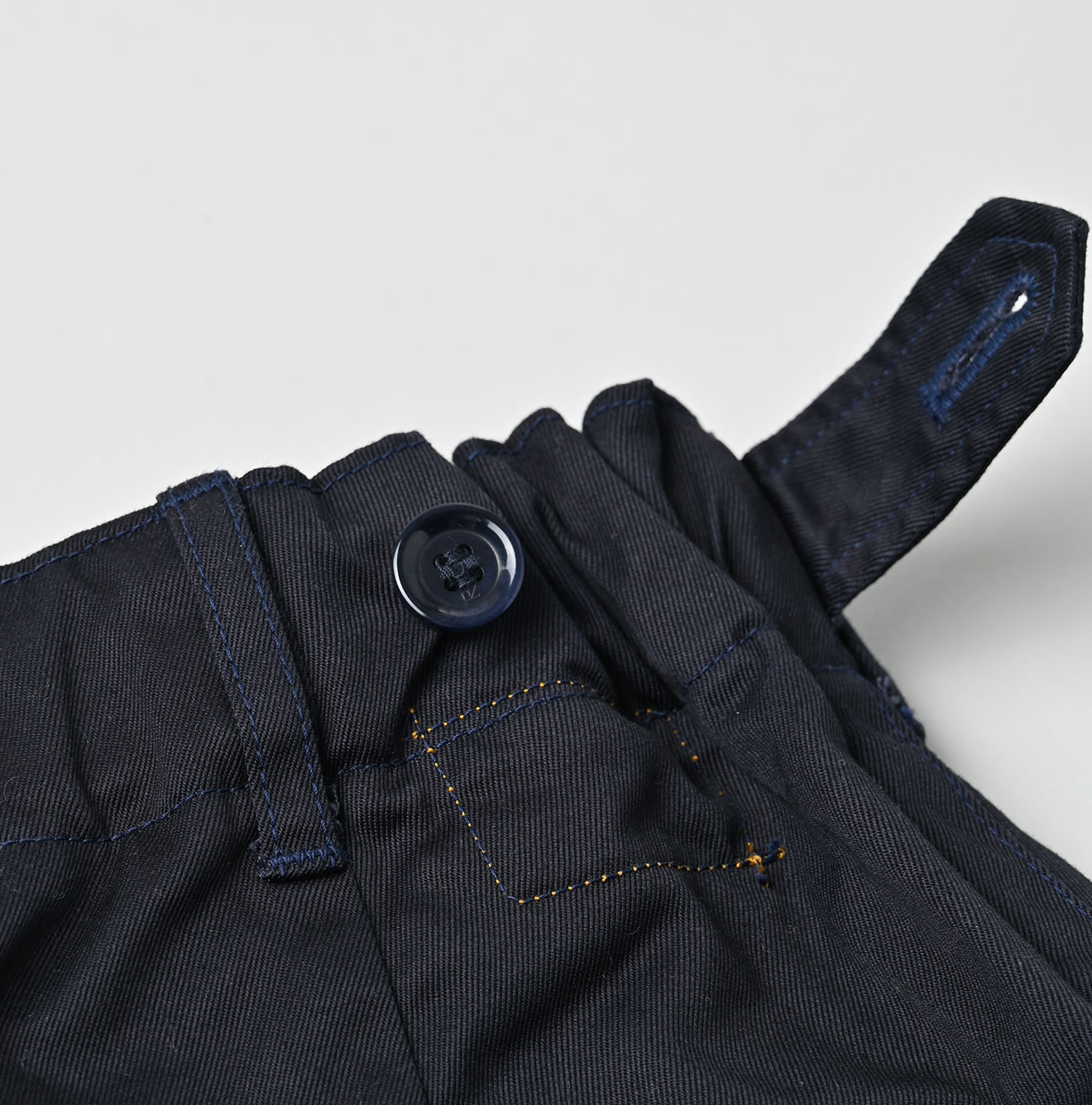 2-Ply Chino Chigo Skirt Detail