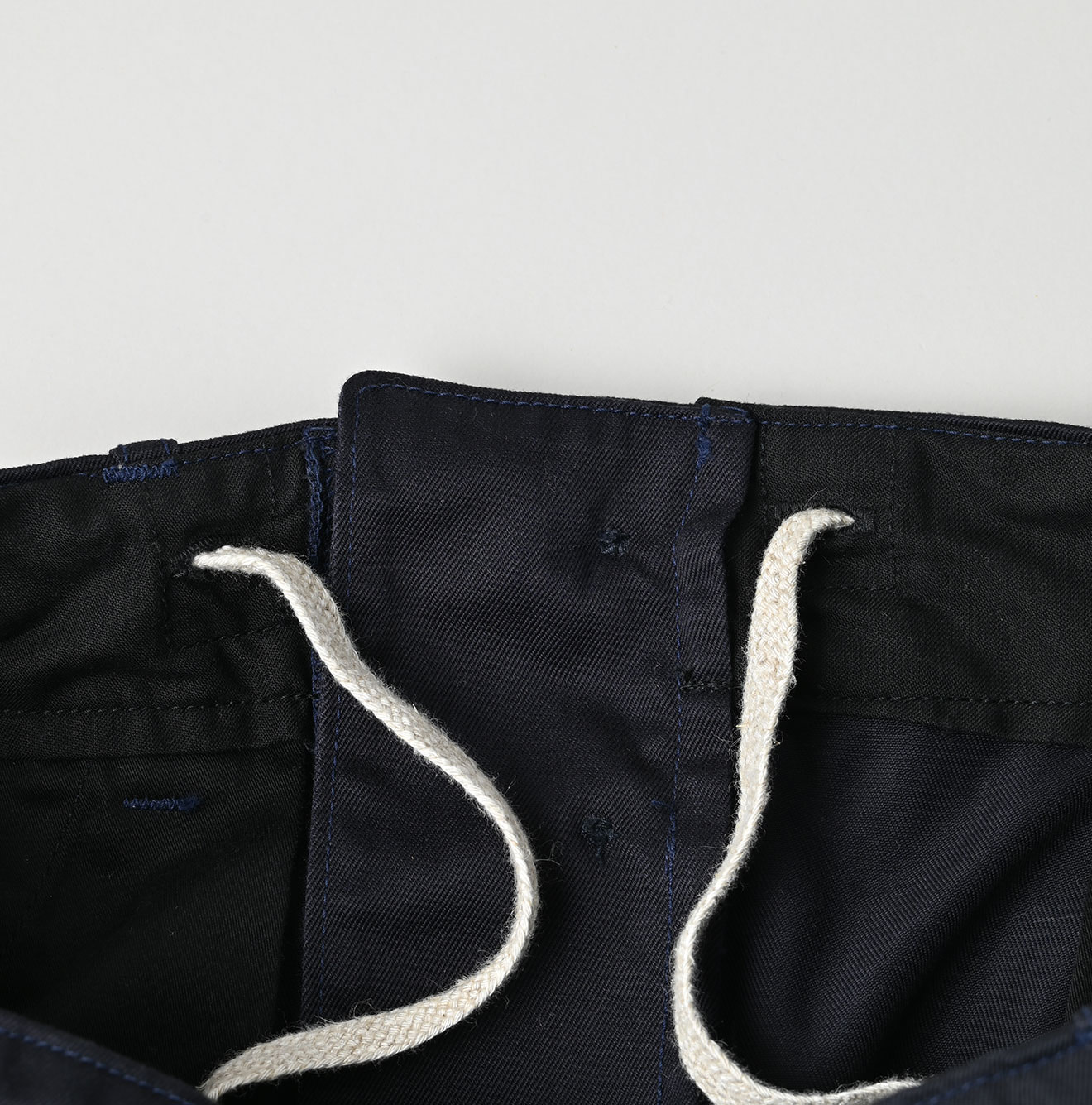 2-Ply Chino Chigo Skirt Detail