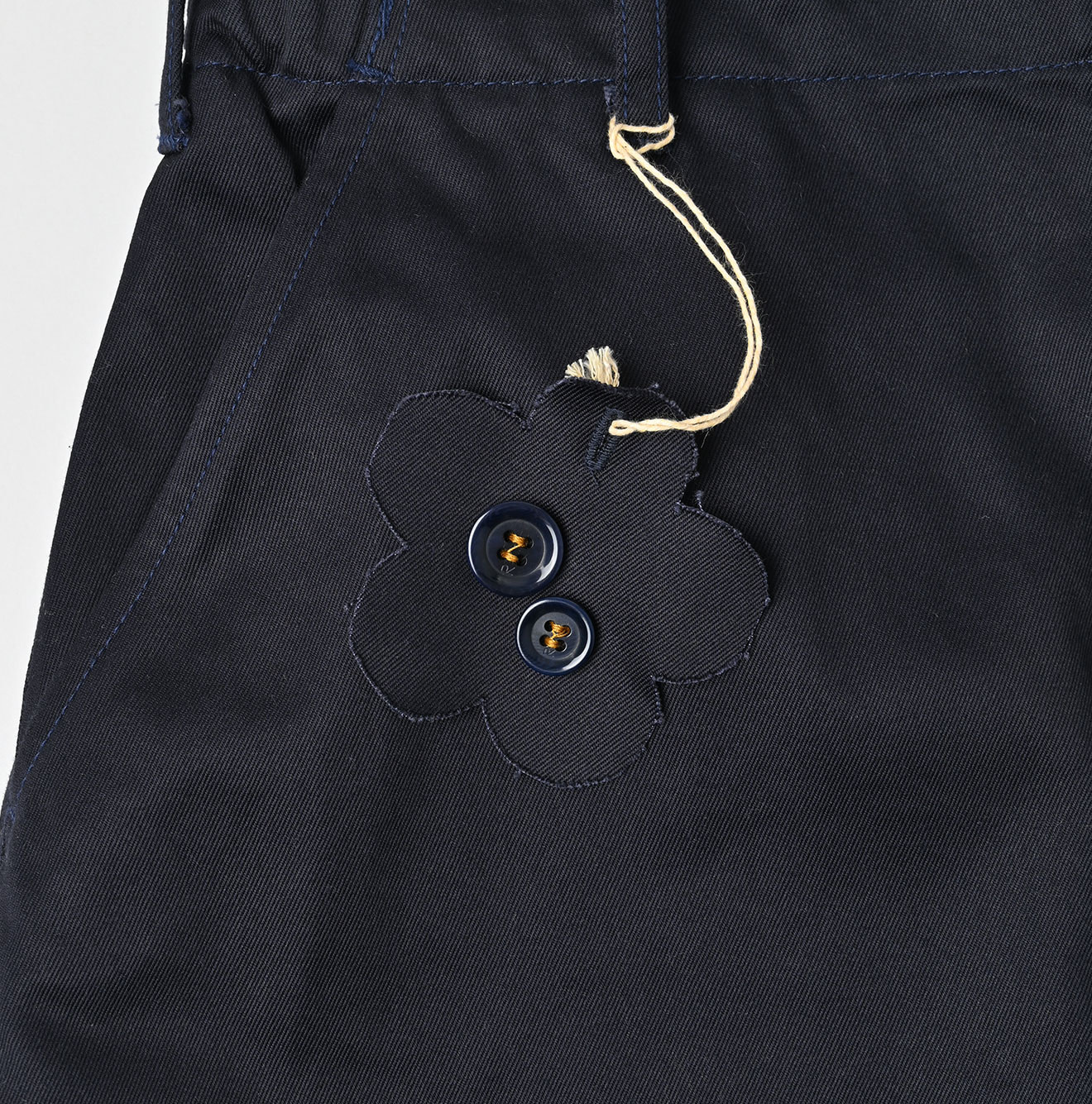 2-Ply Chino Chigo Skirt Detail