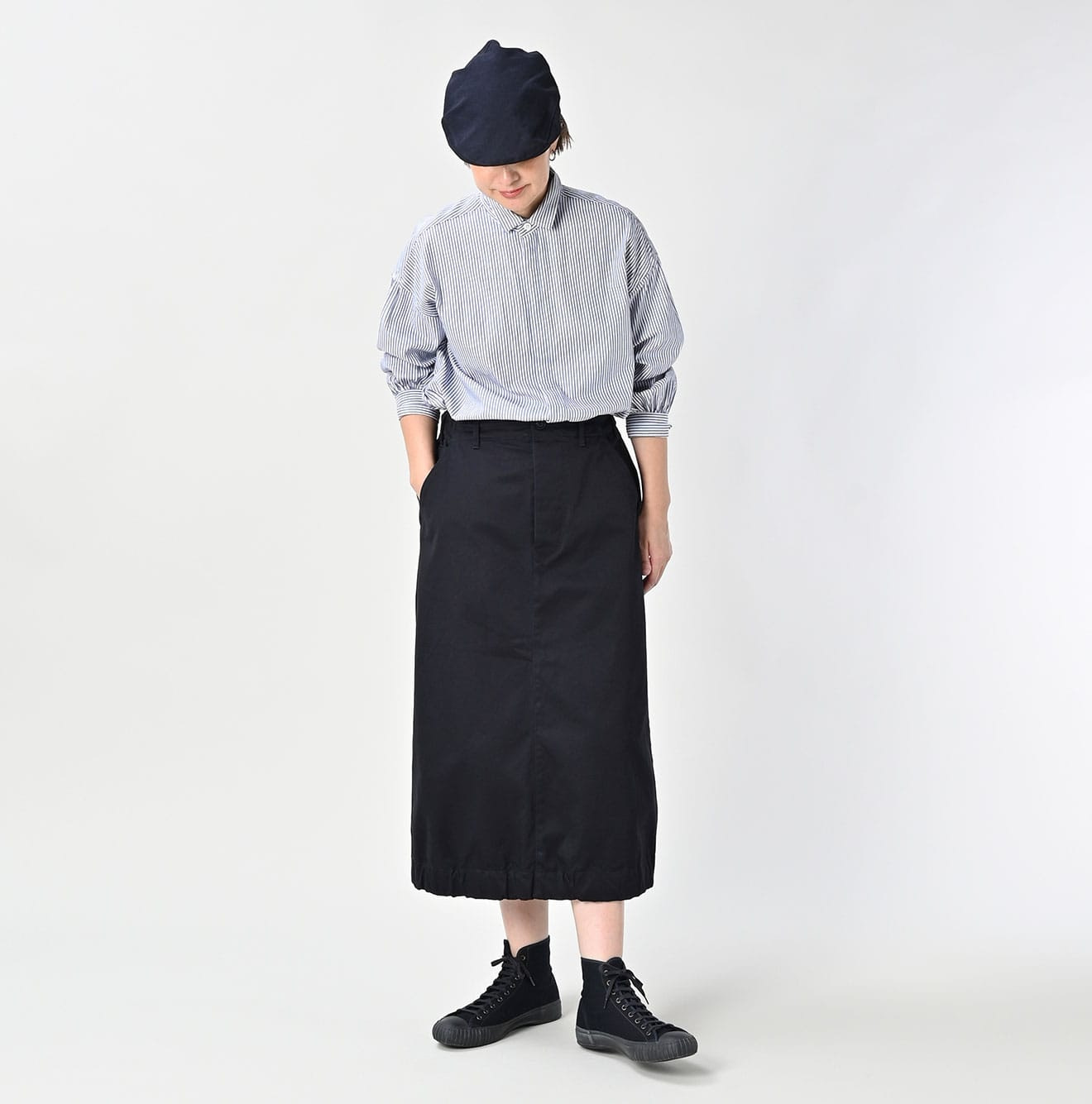 2-Ply Chino Chigo Skirt Female Model