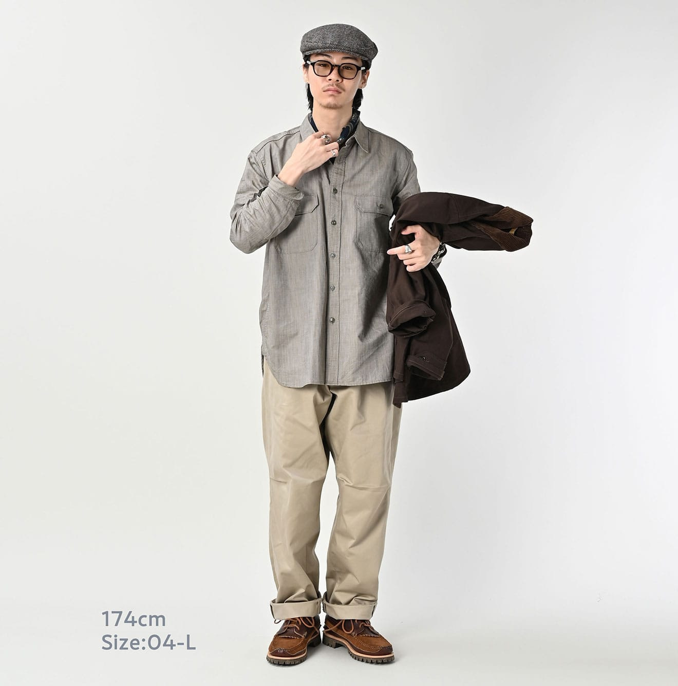 Double Thread 908 Chi-rgo Pants Male Model