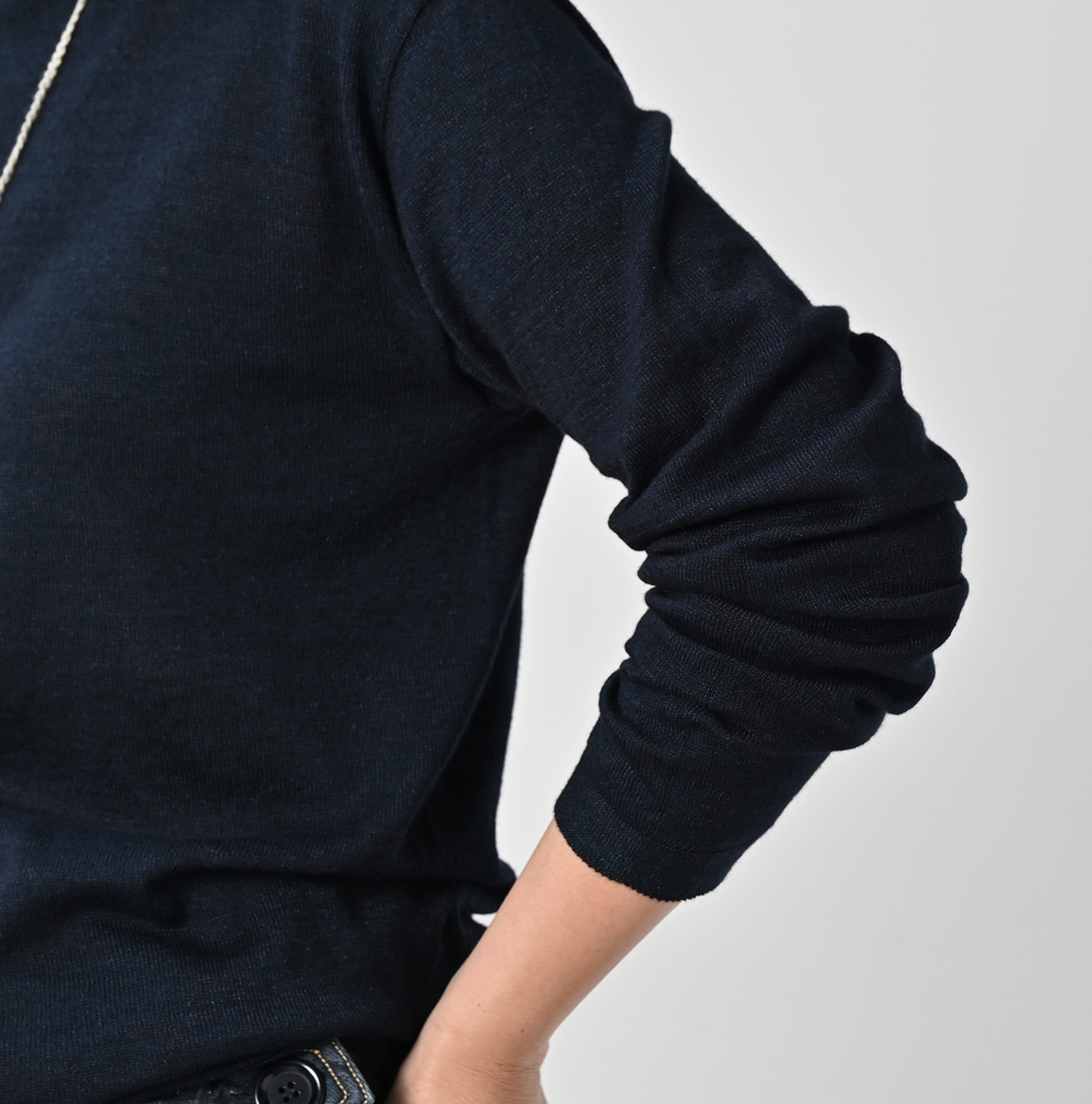 Indigo Whole Super Gauze 908 Turtle Neck Detail